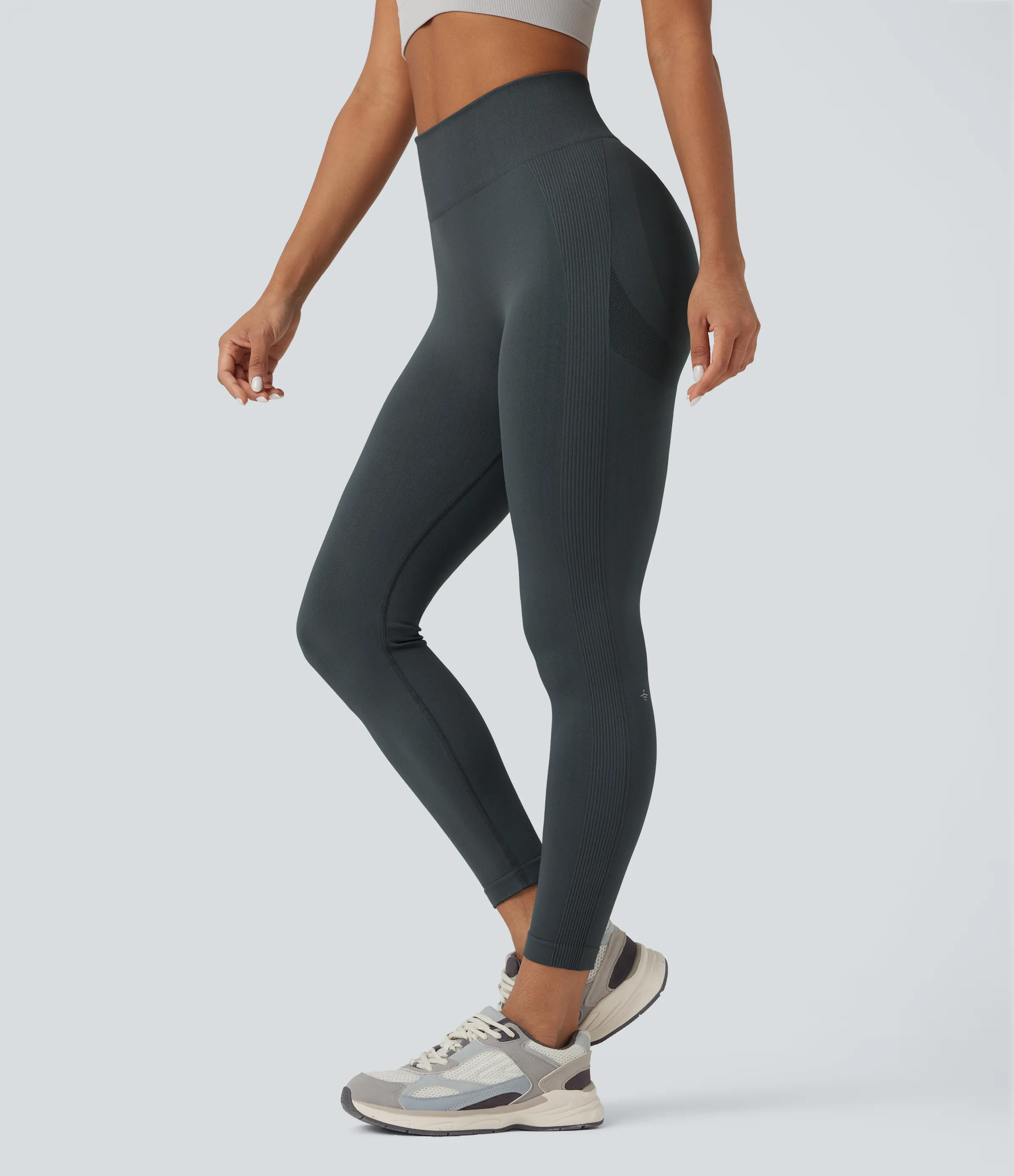 Halara Leggings de yoga de tiro alto con efecto push up sin costuras - Peacoat - L(7/8) sold by Halara product image thumbnail 4