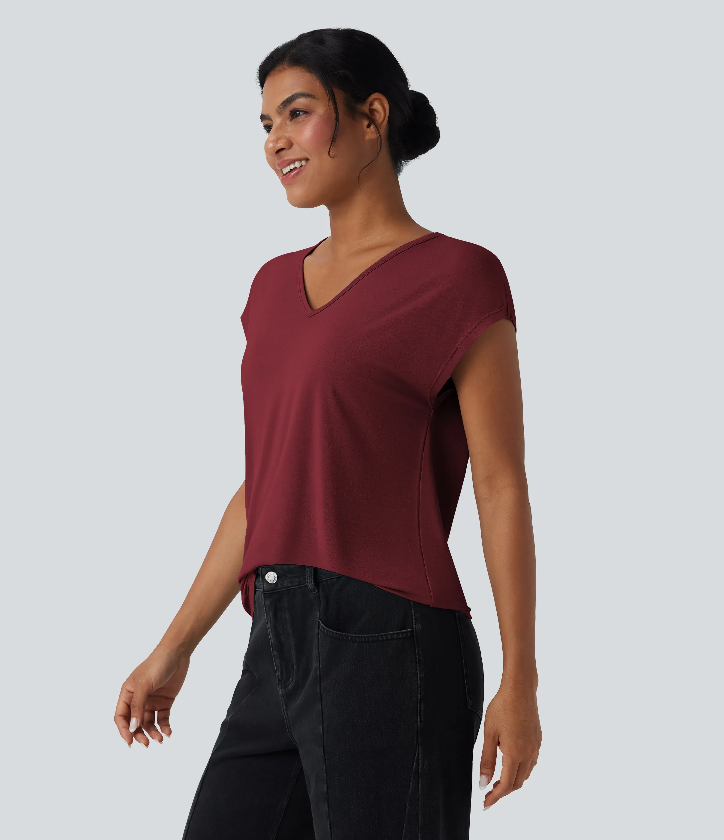 Halara Camiseta casual de manga corta con cuello en V - New Maroon - XS sold by Halara product image thumbnail 4