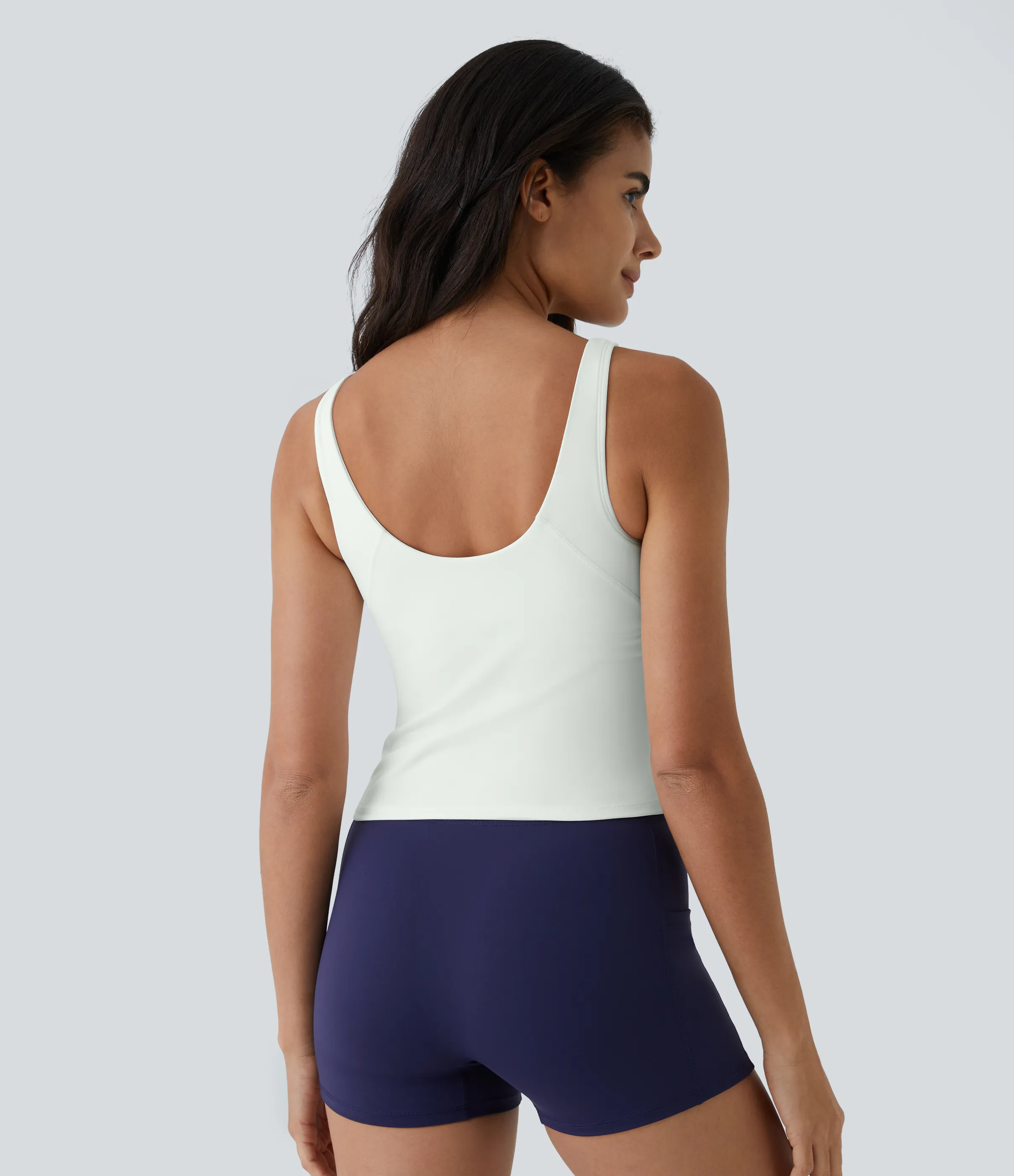 Halara Top largo Softlyzero™ Plush de tirantes con acolchado y cuello en V - White - S sold by Halara product image thumbnail 3