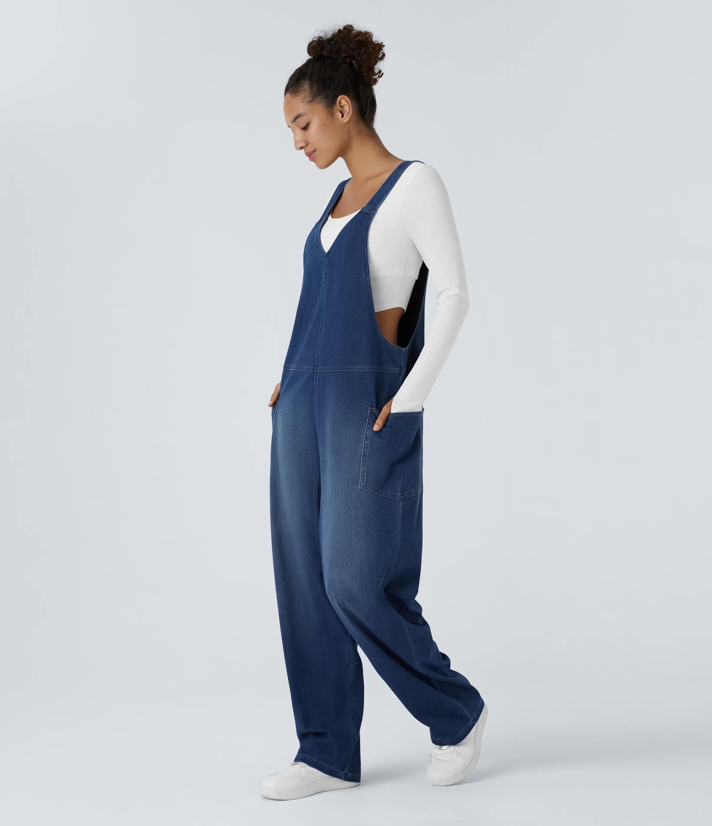 Halara Overol Halara Flex™ Denim mezclilla elástico lavado bolsillo lateral cuello V - Serene Blue Denim - L(petite) sold by Halara product image thumbnail 4