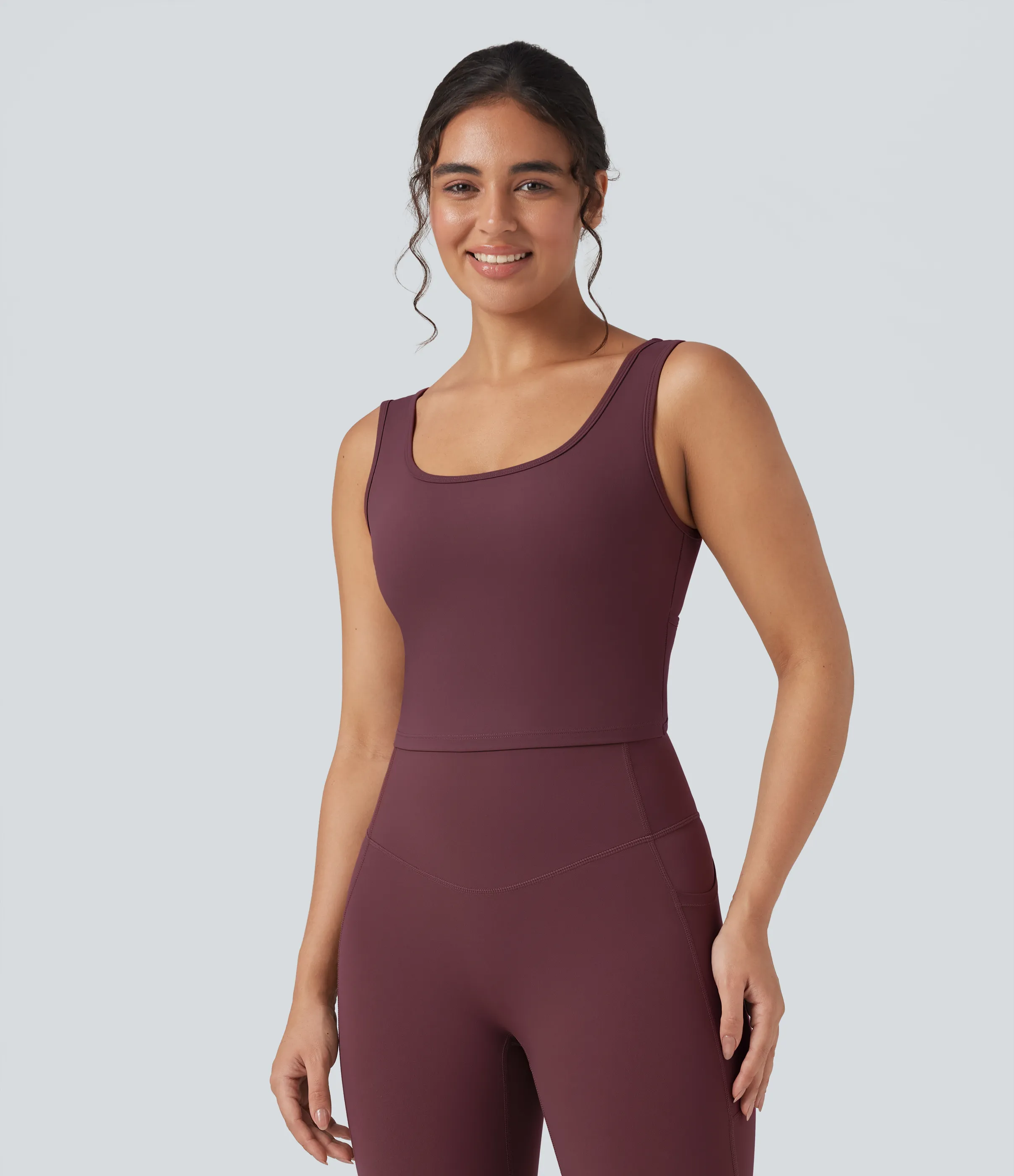 Halara Top corto de yoga Halara UltraSculpt™ cruzado con cuello en U - Evening Red - L sold by Halara product image thumbnail 3