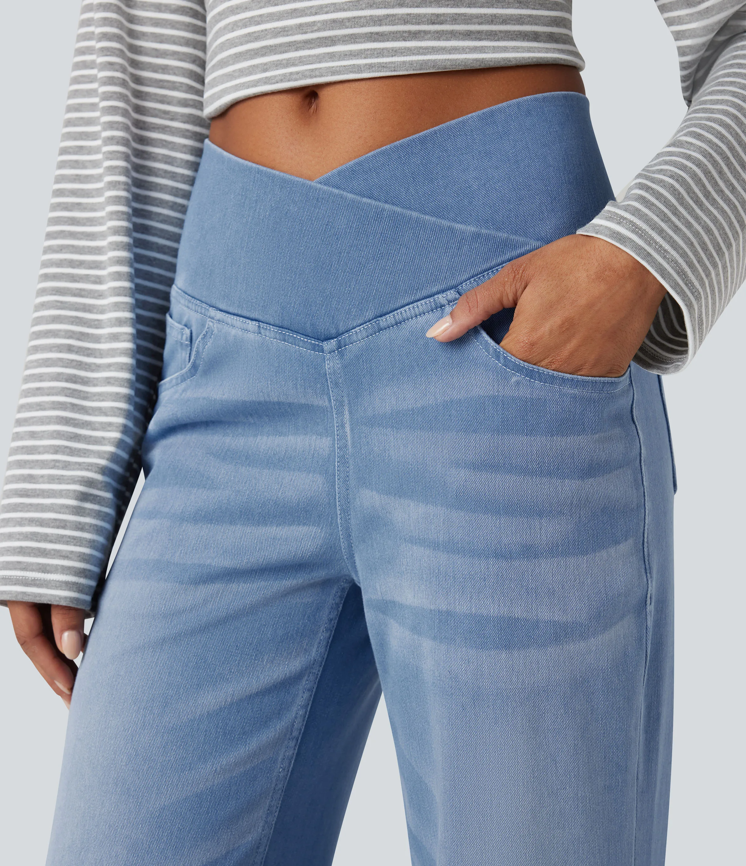 Halara Jeans casuales rectos con control de abdomen de tiro alto cruzado y bolsillos, estilo Halara Flex™ SoCinched - Powder Blue Denim - L(petite) sold by Halara product image thumbnail 5