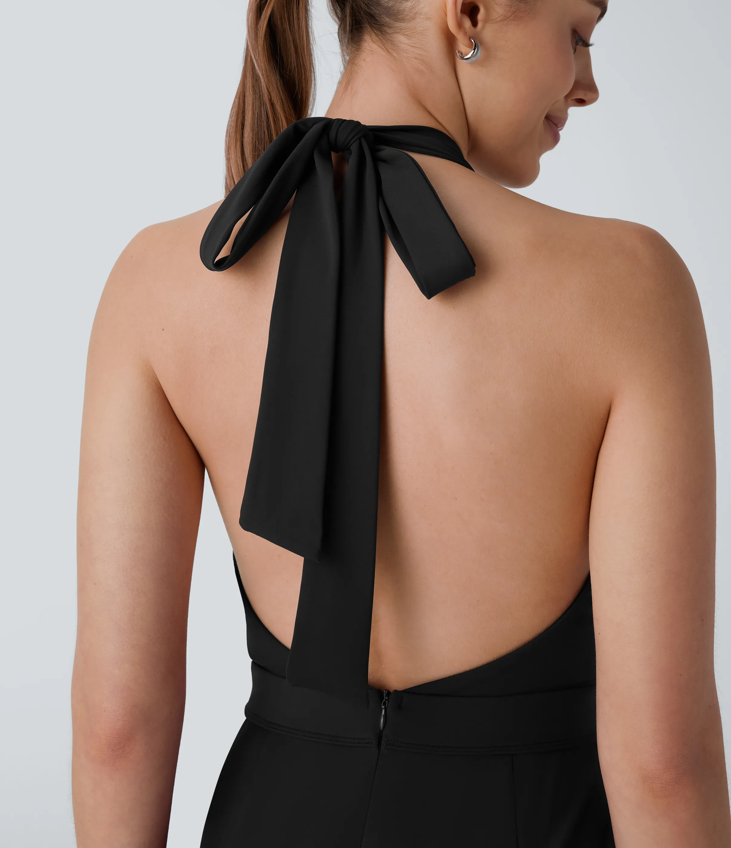 Halara Mono Breezeful™ resort secado rápido cuello halter sin espalda cierre invisible bolsillo lateral - Black - XS(regular) sold by Halara product image thumbnail 5