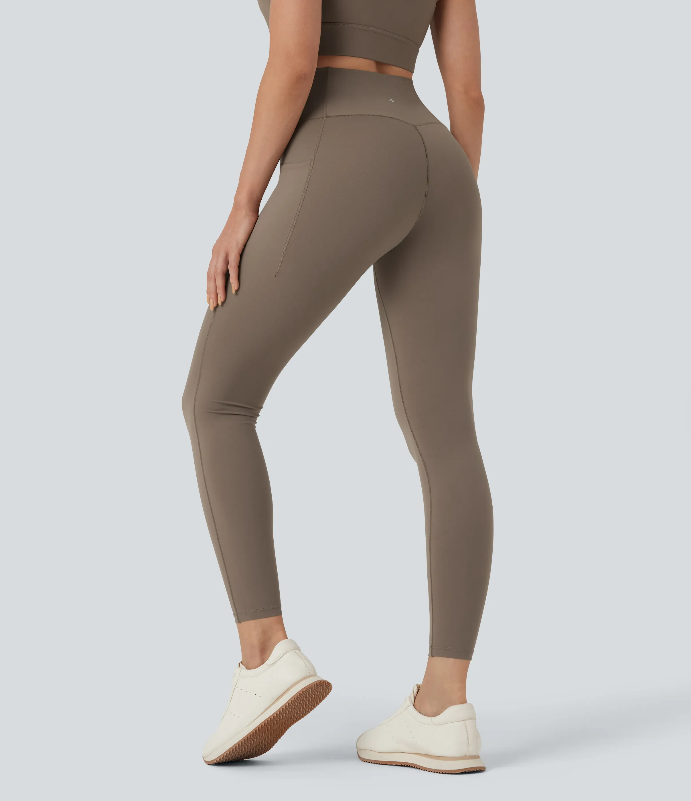 Halara Leggings de entrenamiento Halara UltraSculpt™ SoCinched de tiro alto cruzado con control de abdomen en 7/8 y bolsillos - Dawn Brown - XL(7/8) sold by Halara product image thumbnail 3