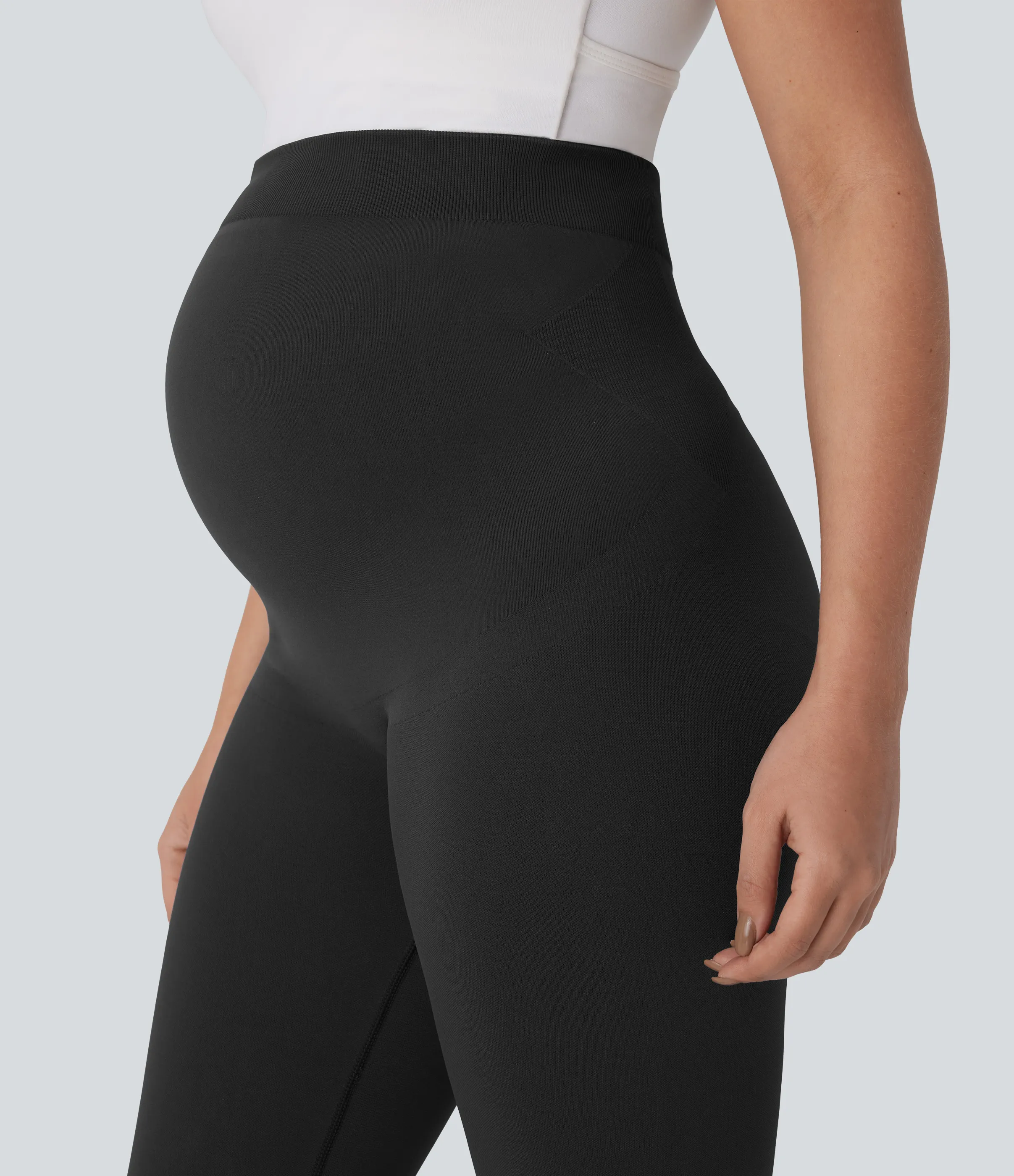 Halara Leggings premamá yoga tiro alto fluidez sin costura 7/8 - Black - XS(regular) sold by Halara product image thumbnail 5