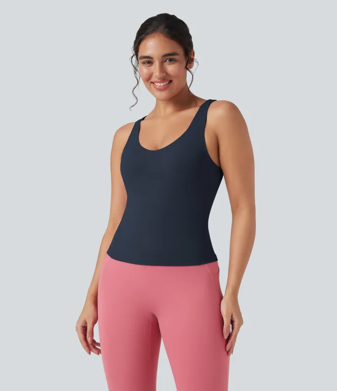 Halara Camiseta de yoga Halara UltraSculpt™ con escote en V profundo y espalda redondeada - Carbon - XL sold by Halara