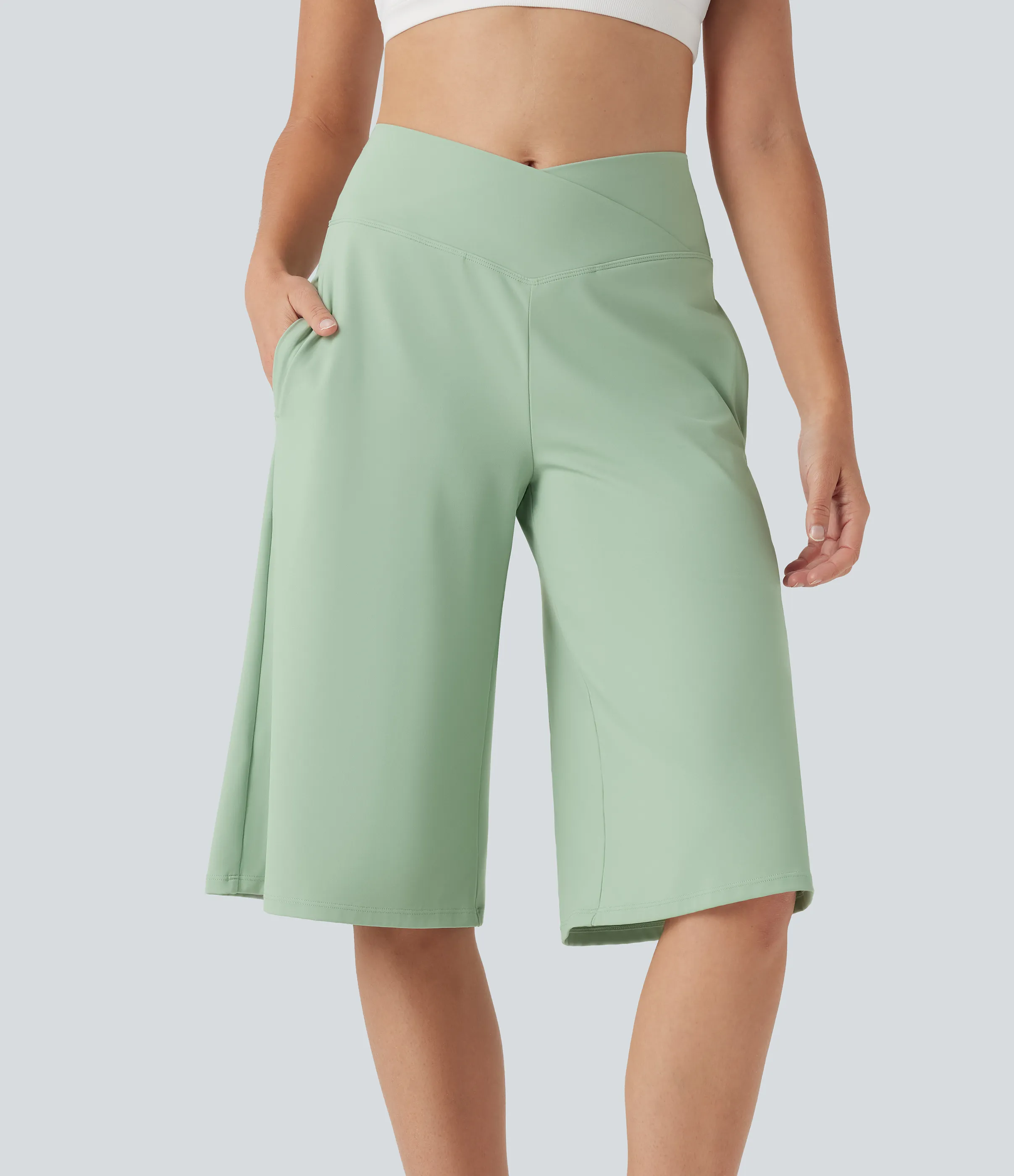 Halara Pantalones de yoga Softlyzero™ Airy de tiro alto cruzado con bolsillos en tacto frío - Light Bean Green - M sold by Halara product image thumbnail 4
