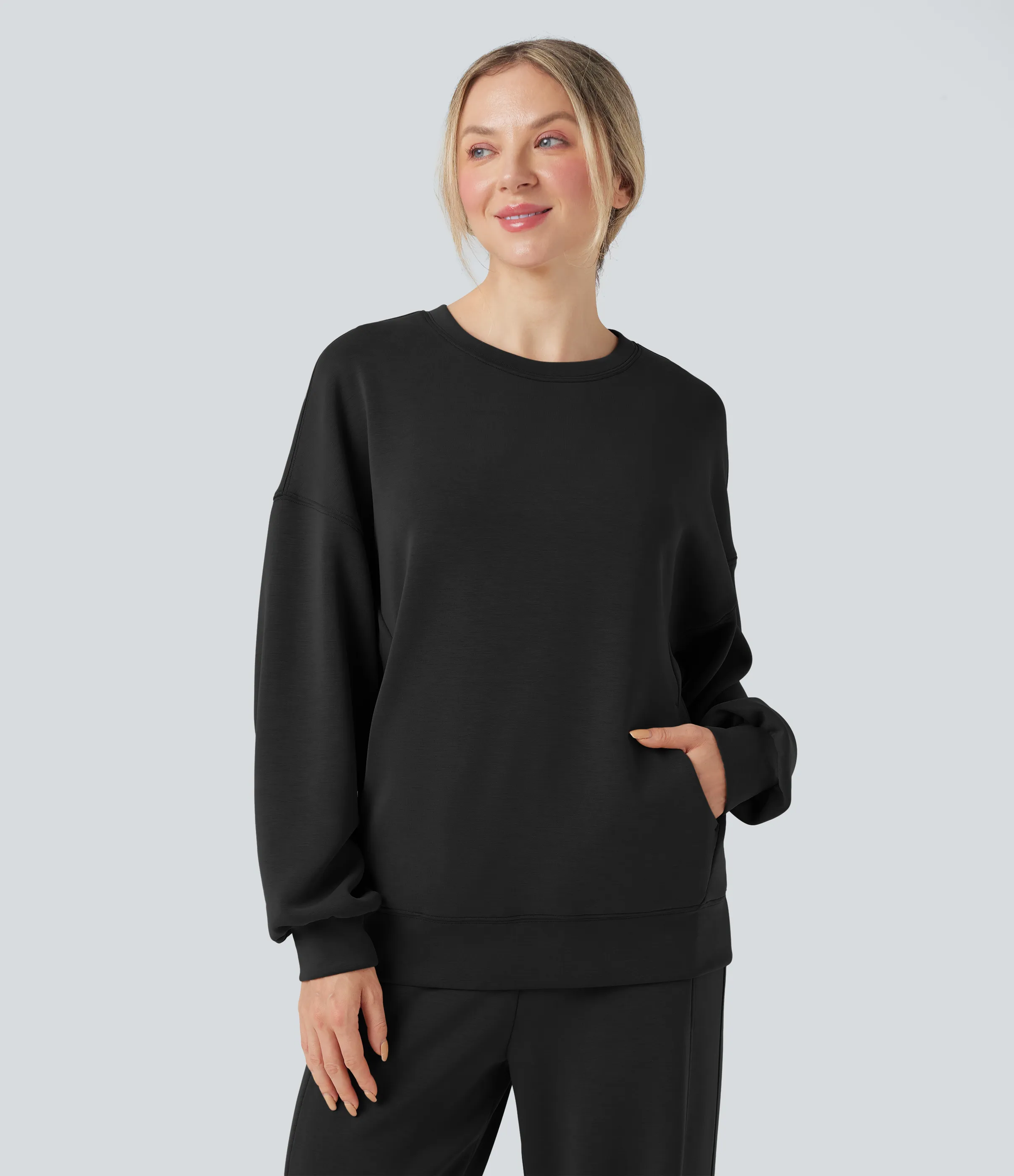 Halara Sudadera casual de manga larga con escote redondeado y espalda cruzada con bolsillos - Black - M sold by Halara product image thumbnail 4