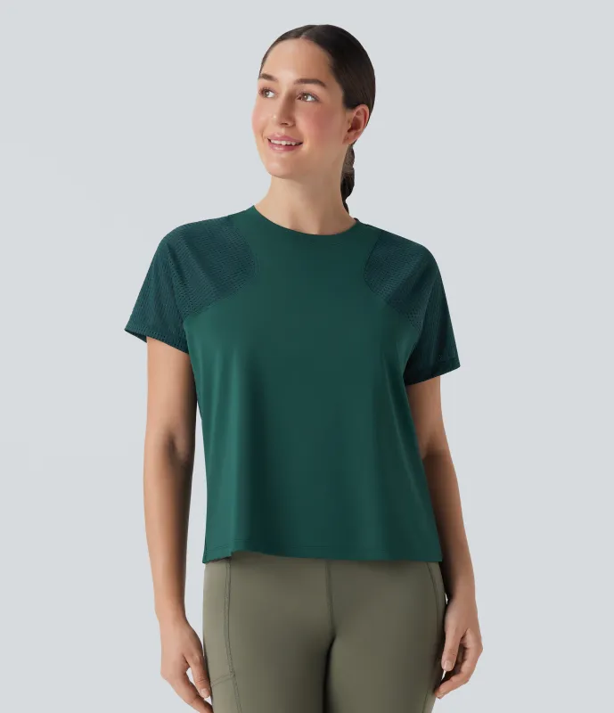 Halara Top deportivo de manga corta cut-out con cortes para running - Forest Biome - XS sold by Halara