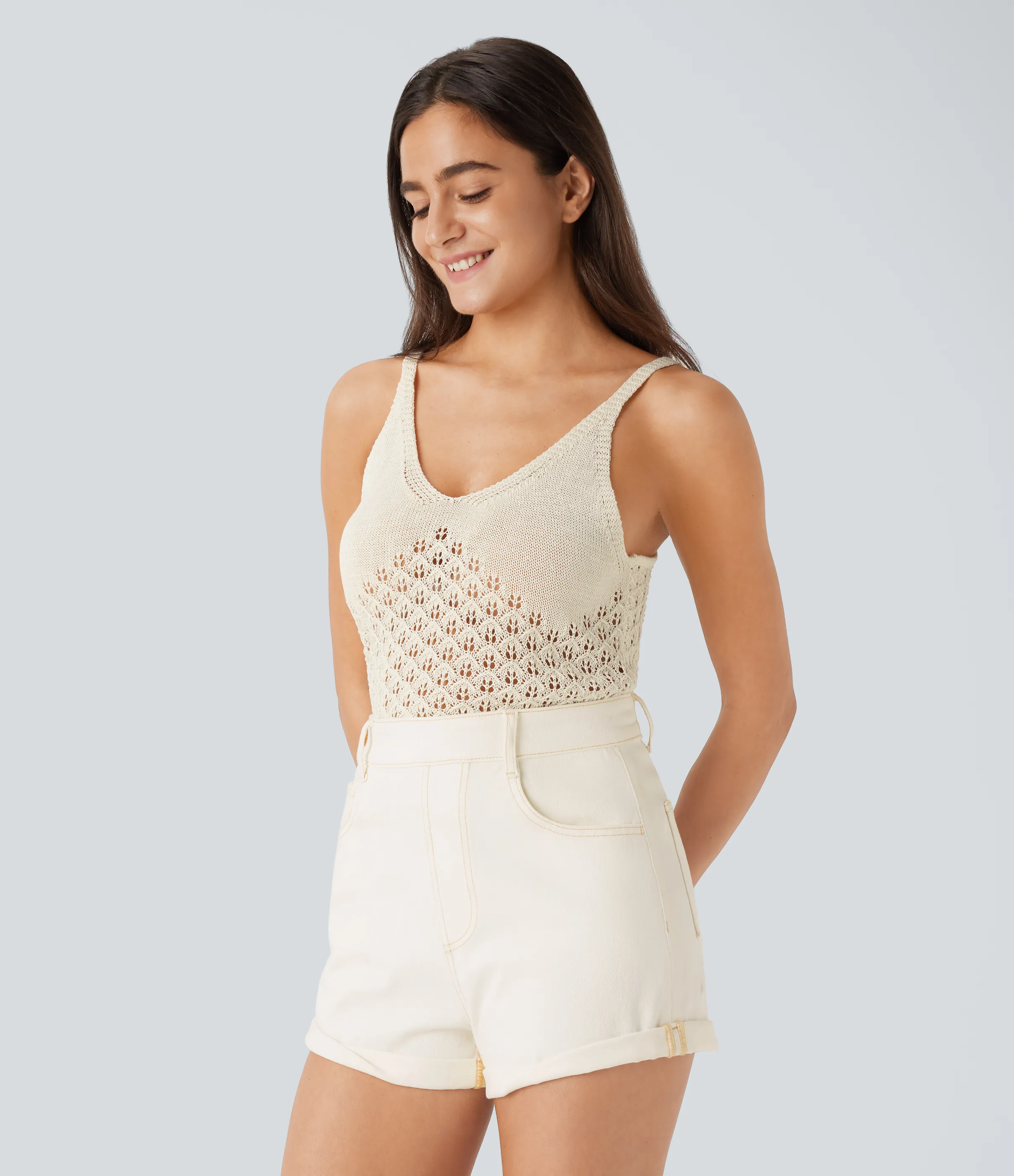 Halara Suéter sin mangas cuello V abertura espalda - Light Beige - XL sold by Halara product image thumbnail 4