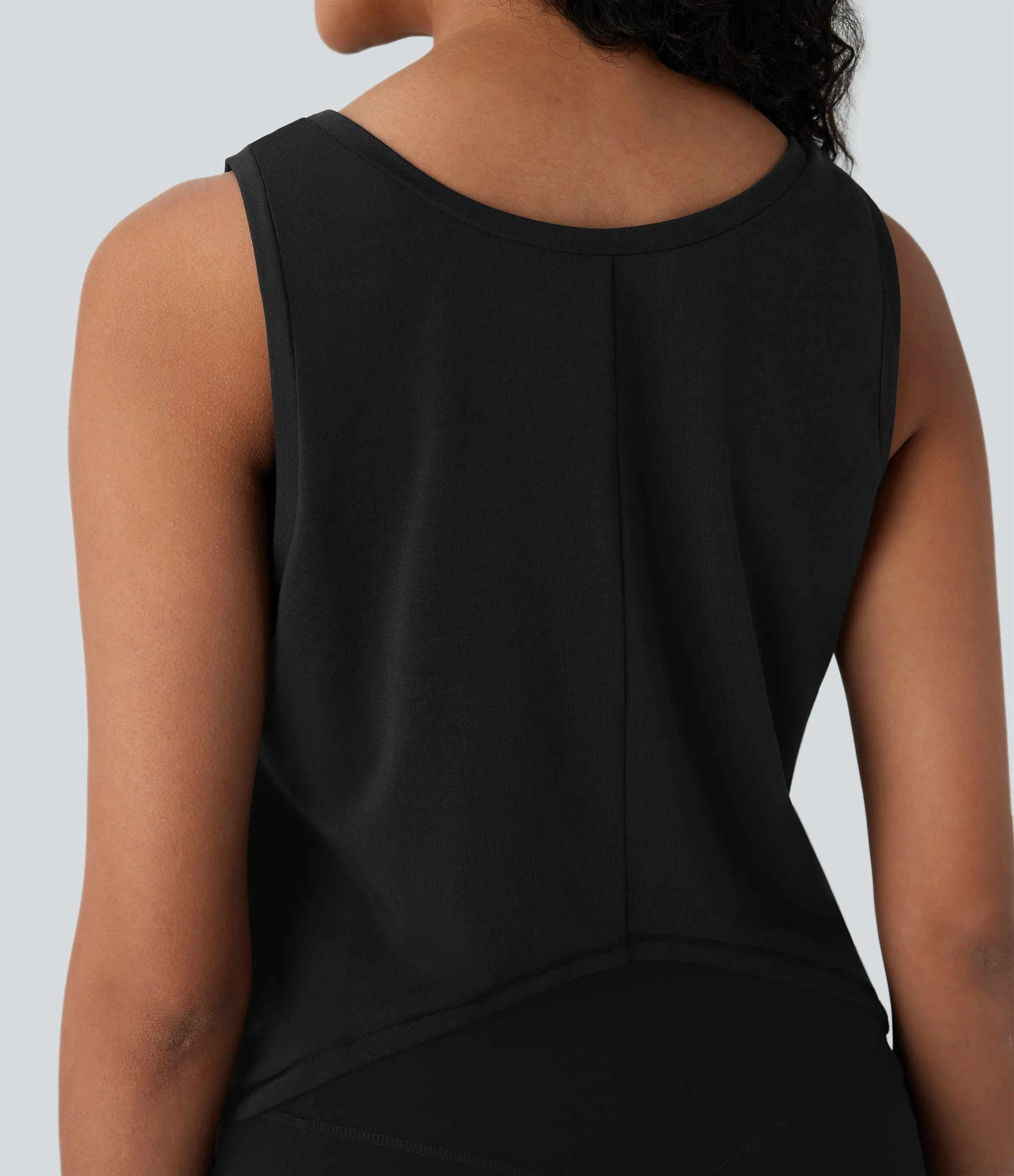 Halara Camiseta sin mangas entrenamiento secado rápido dobladillo V usar parte delantera trasera - Black - L sold by Halara product image thumbnail 5