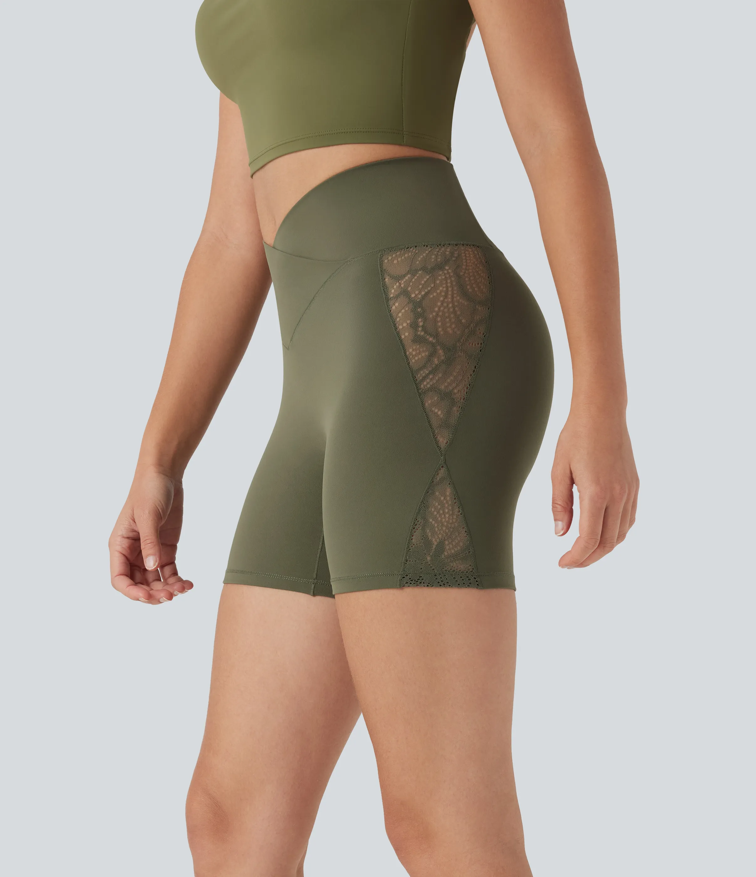 Halara Pantalón corto Softlyzero™ yoga ciclista tiro alto bolsillo trasero encaje contrastante cruzado 12.5 cm- UPF50+ - Grass Grey Green - L sold by Halara product image thumbnail 2