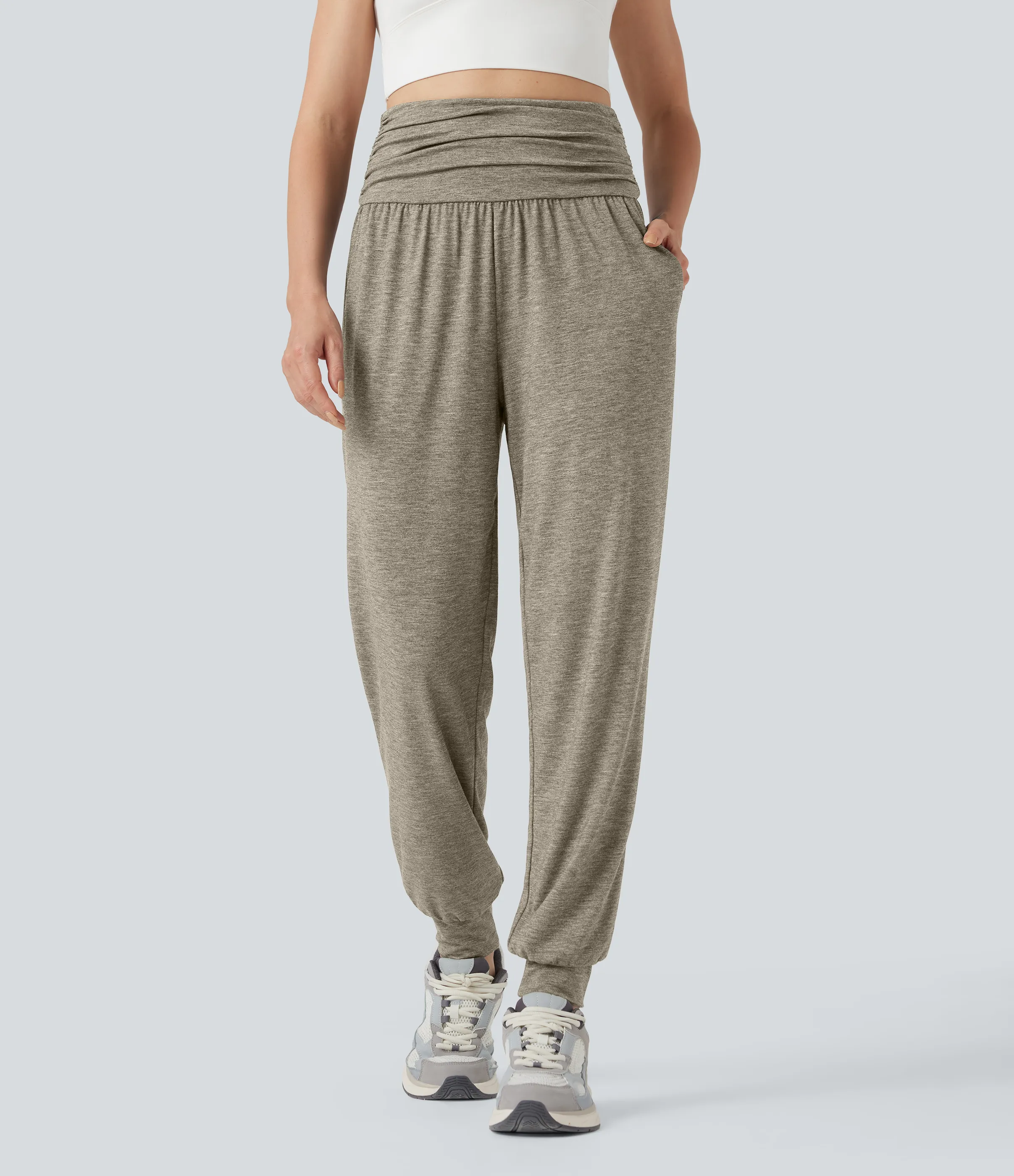 Halara Pantalones de yoga de tiro alto fruncido y jaspeados con bolsillos - Khaki Floral Yarn - L(regular) sold by Halara product image thumbnail 4