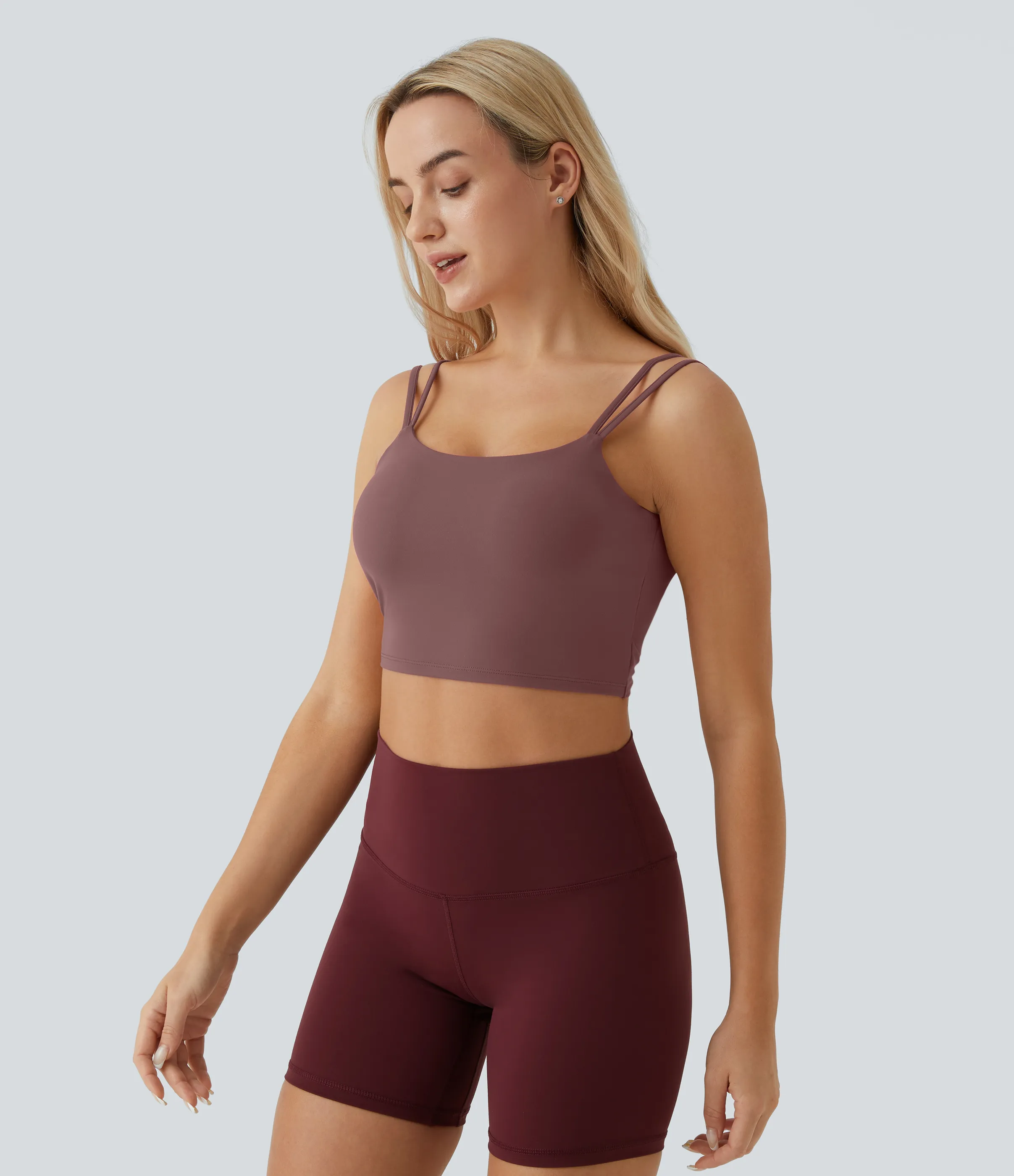 Halara Top corto de yoga con tirantes dobles, espalda cruzada y retorcida en copas D-F - Smoke Plum - L sold by Halara product image thumbnail 4