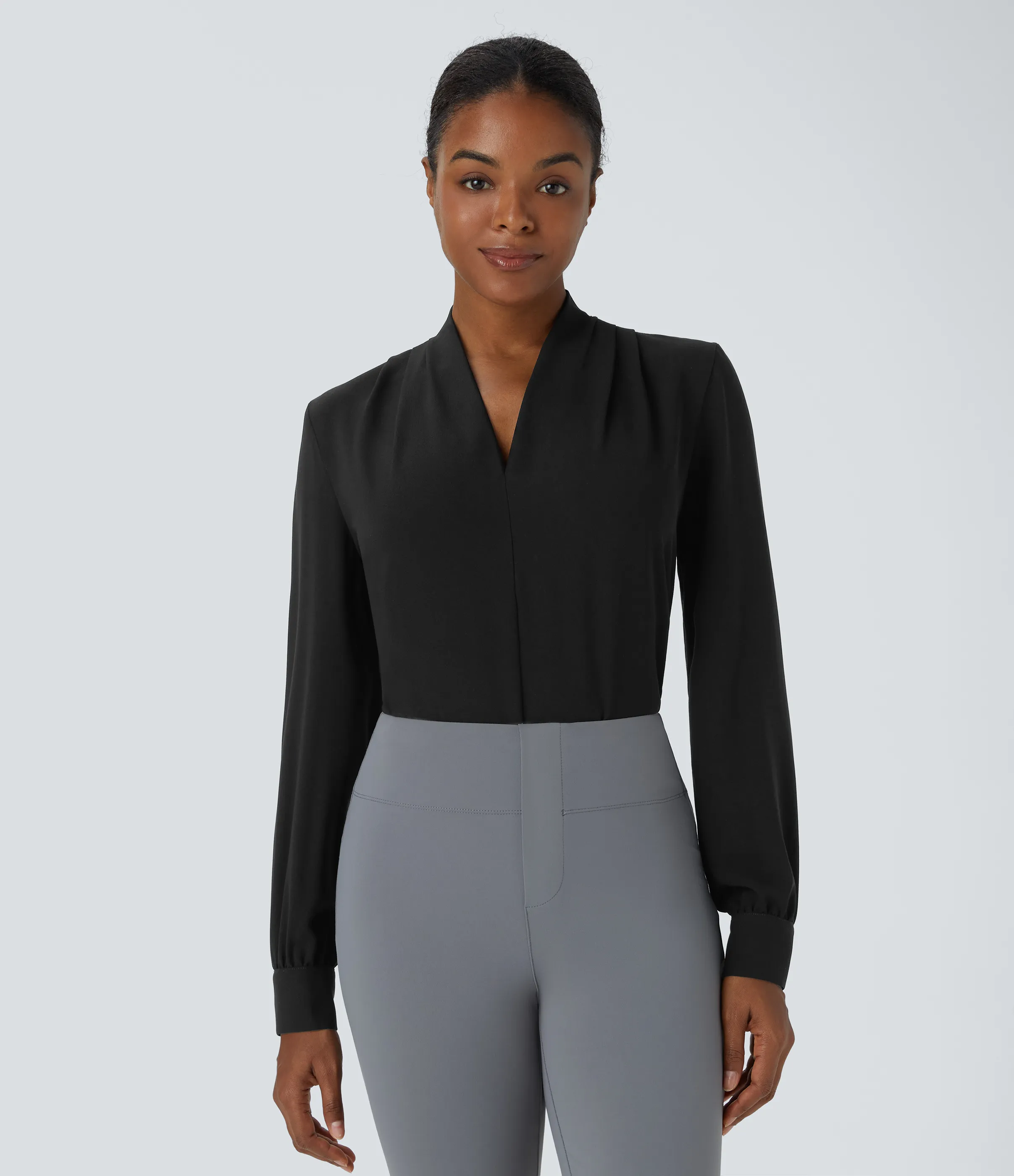 Halara Blusa oficina plisada manga larga cuello V - Black - XS sold by Halara product image thumbnail 2