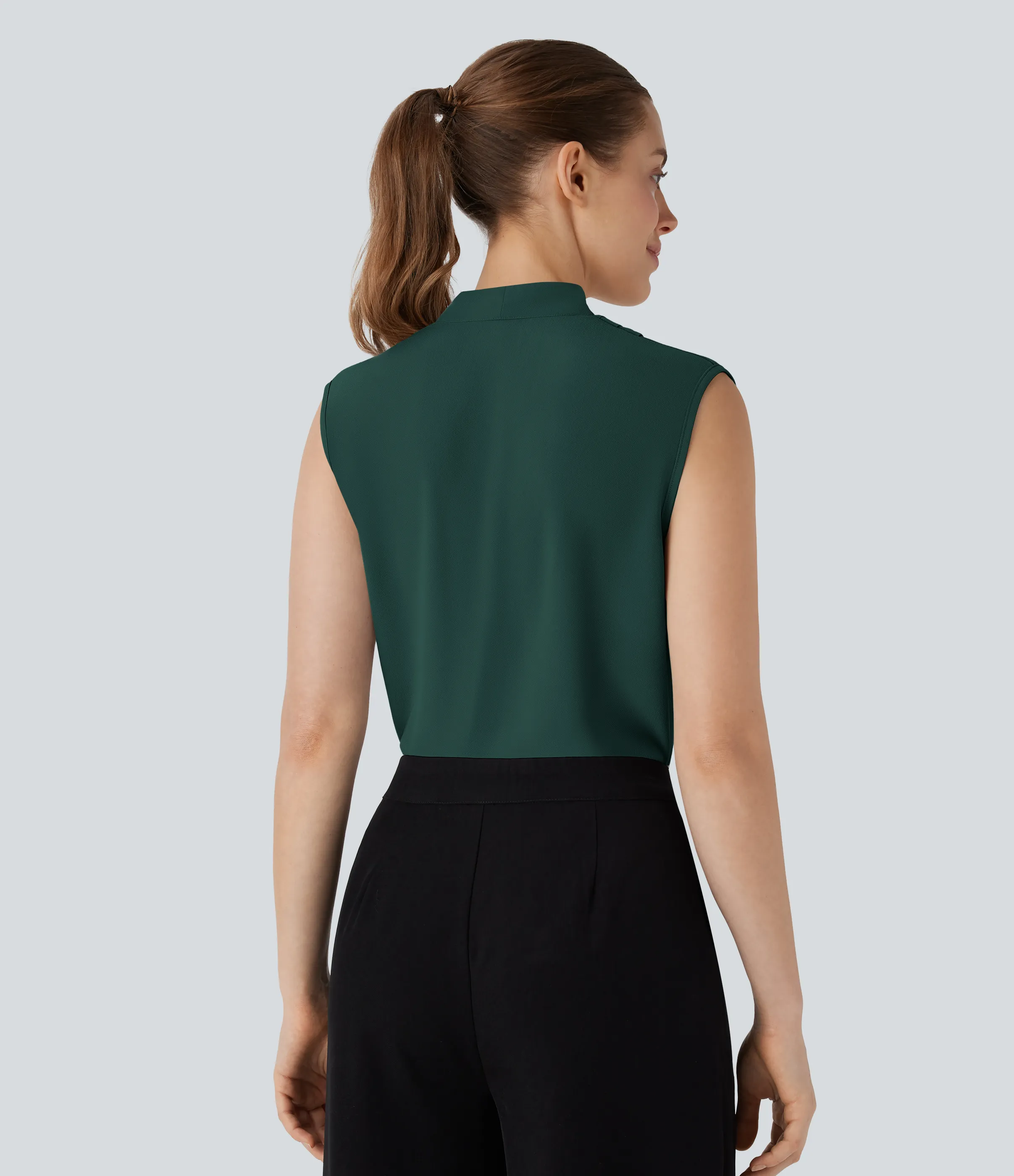 Halara Blusa oficina sin mangas cuello V - Karst Green - L sold by Halara product image thumbnail 3