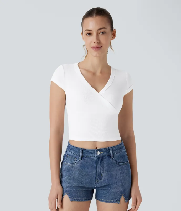 Halara Top corto manga corta cuello V cruzado canalé - White - XL sold by Halara