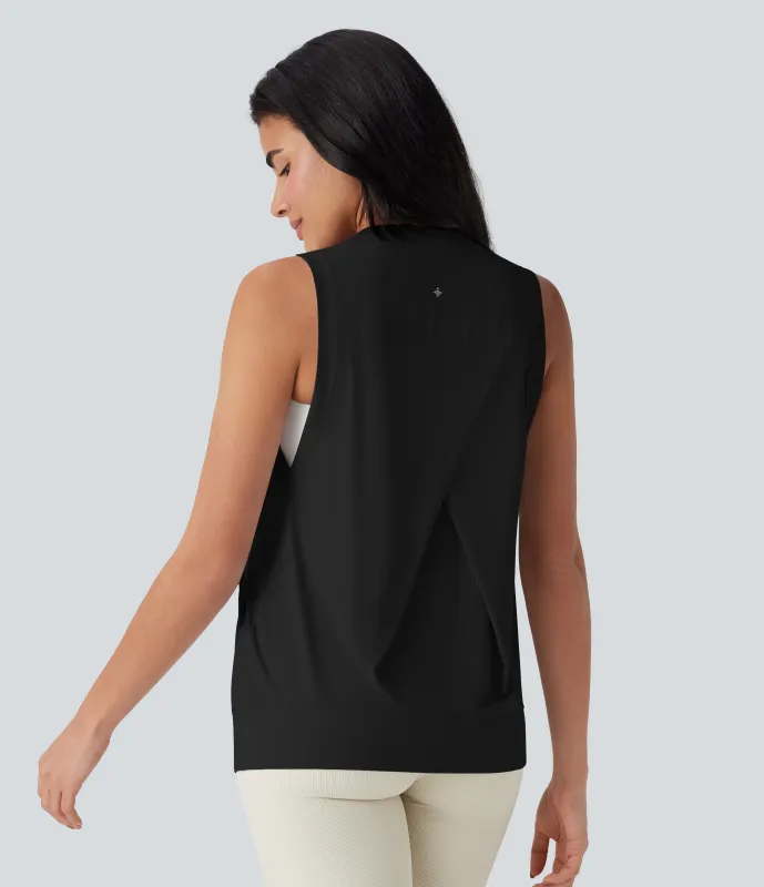 Halara Camiseta de yoga de cuello redondo y tacto fresco con bolsillos laterales - UPF 50+ - Black - XS sold by Halara