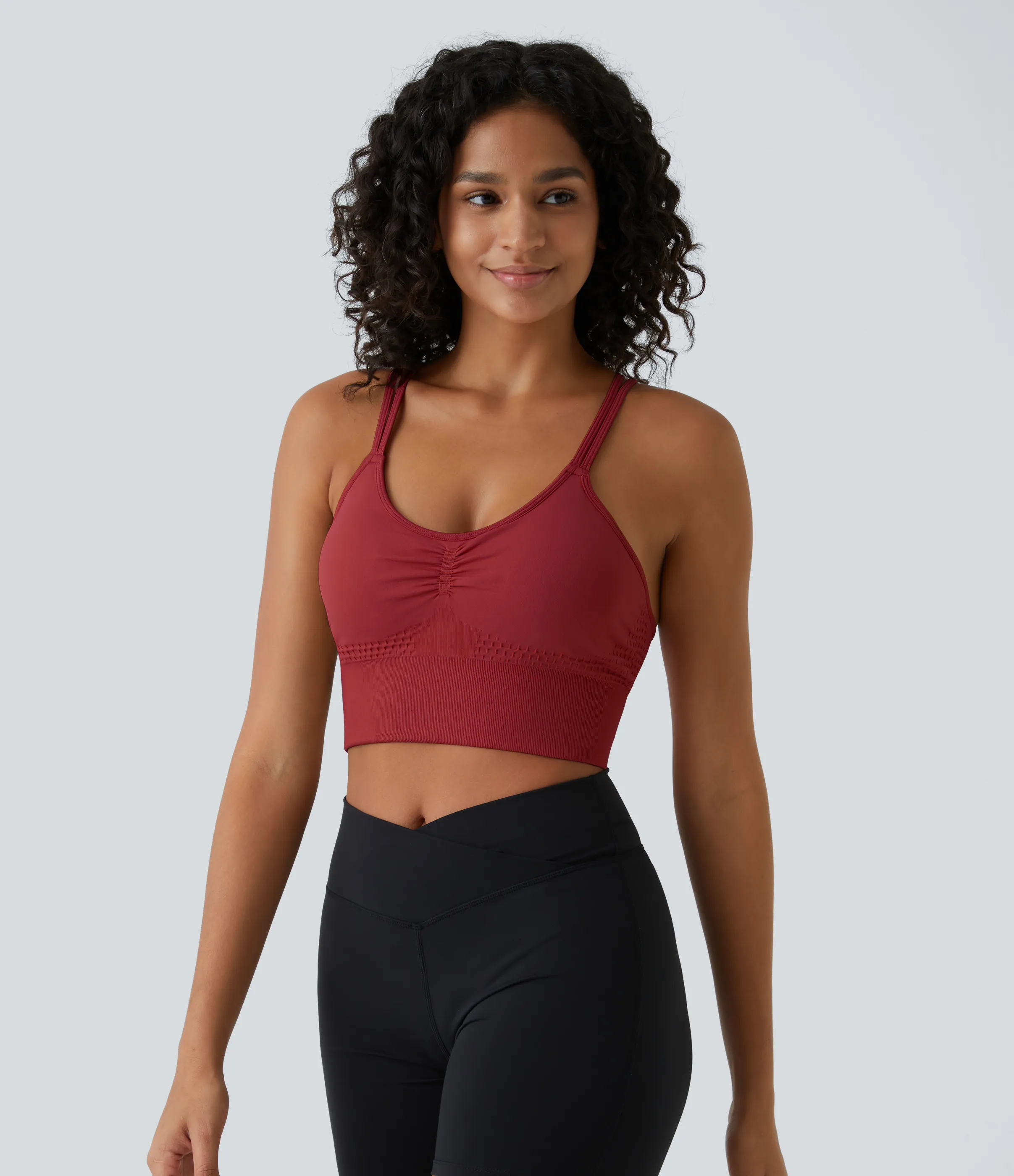 Halara Brasier deportivo Seamless Flow de sujeción baja, fruncido y tirantes dobles en copas D-F - American Beauty - S sold by Halara product image thumbnail 4