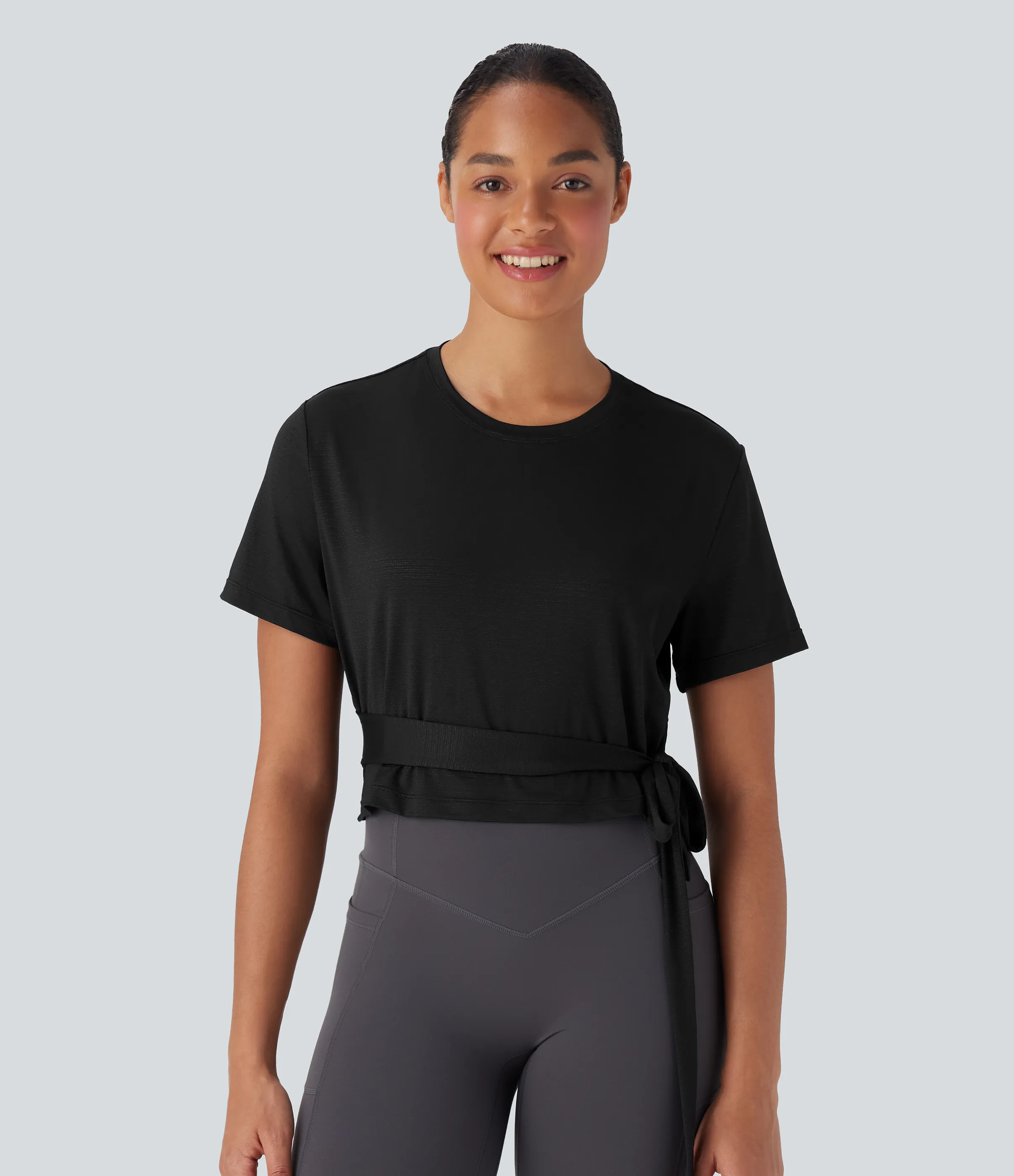 Halara Top deportivo de yoga de manga corta con cuello redondo, espalda abierta y lazo lateral - Black - XS sold by Halara product image thumbnail 3