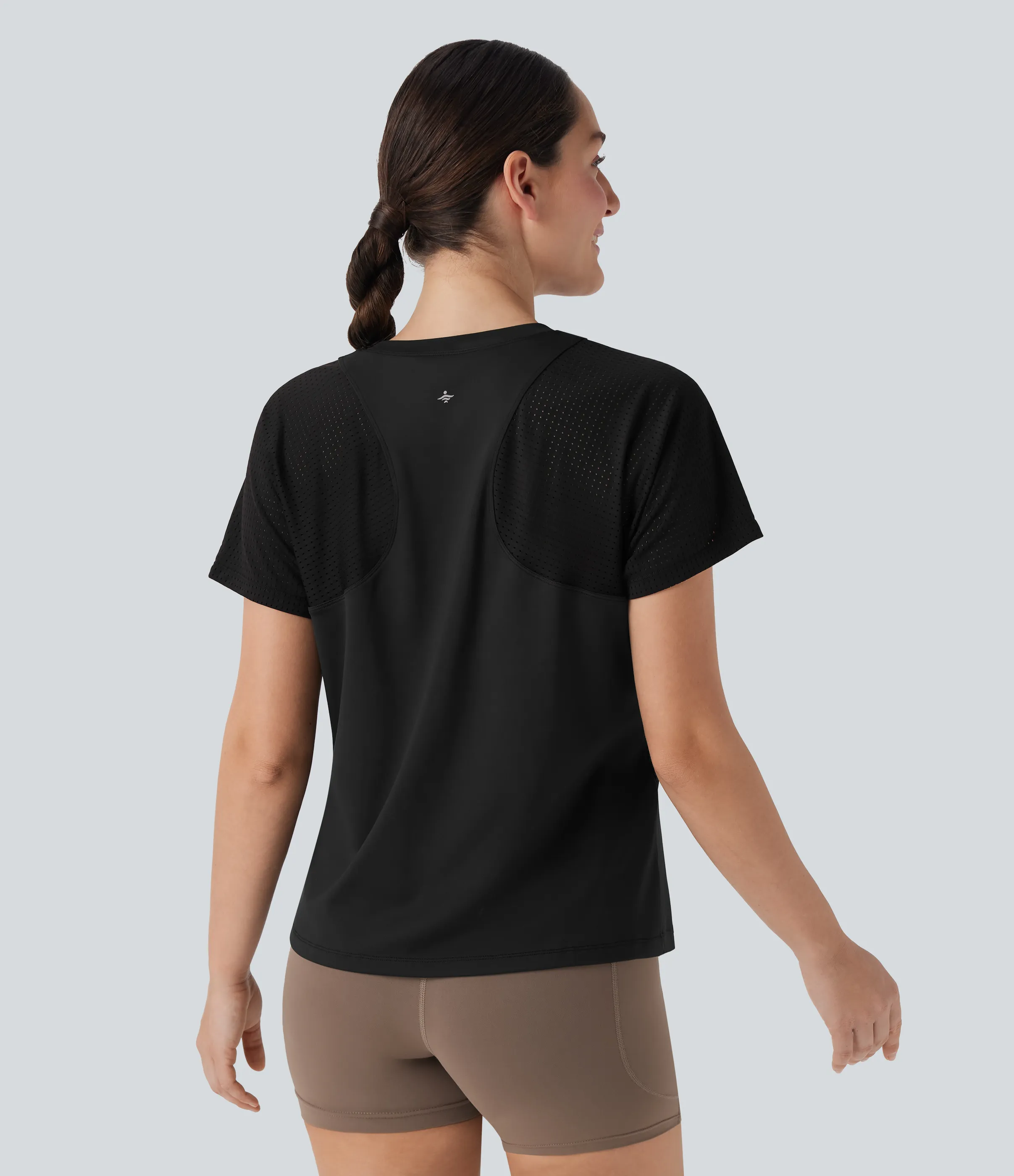 Halara Top deportivo de manga corta cut-out con cortes para running - Black - M sold by Halara product image thumbnail 3