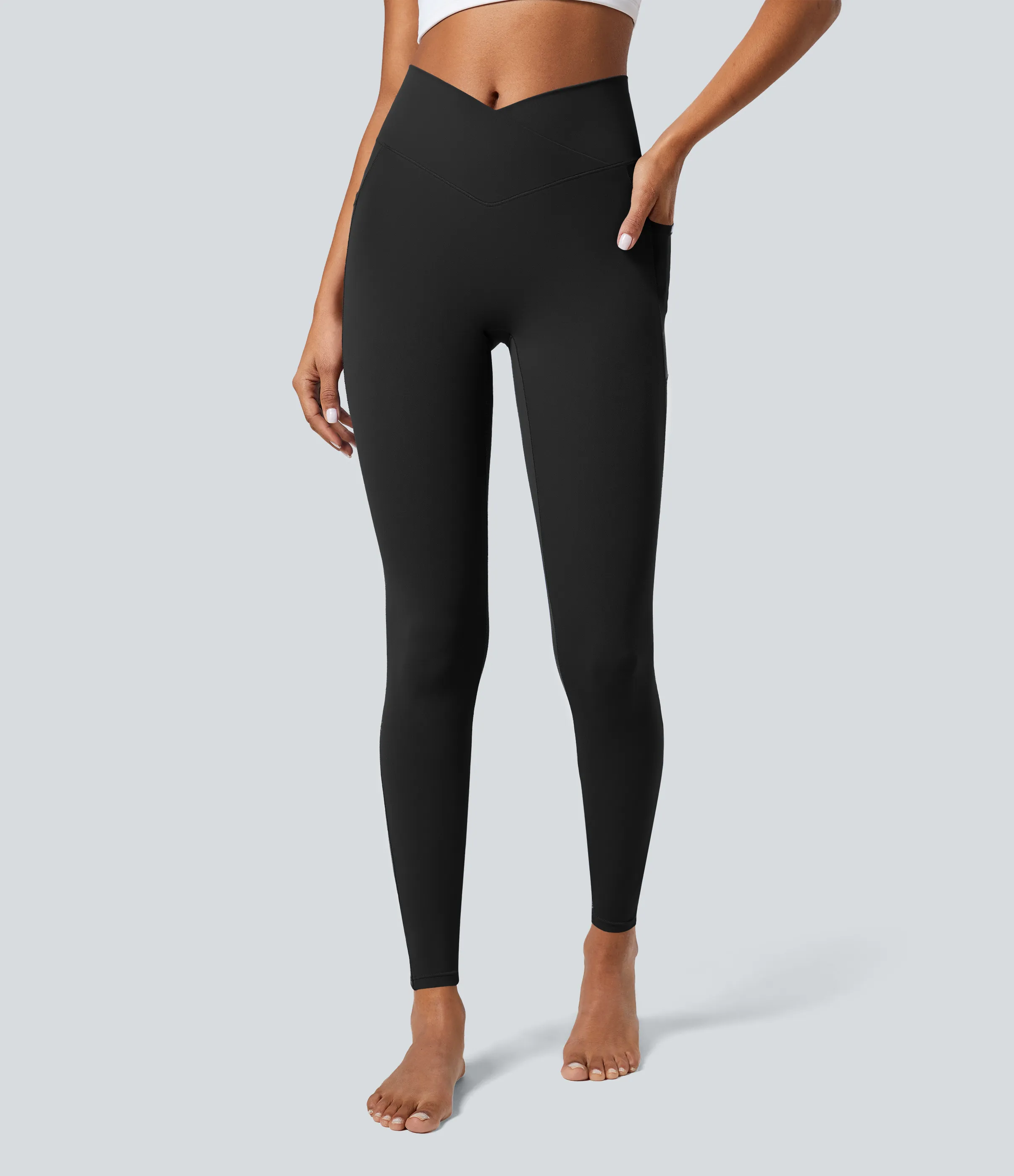 Halara Leggings Softlyzero™ liso bolsillo cruzado -UPF50+ - Black - L(7/8) sold by Halara product image thumbnail 2