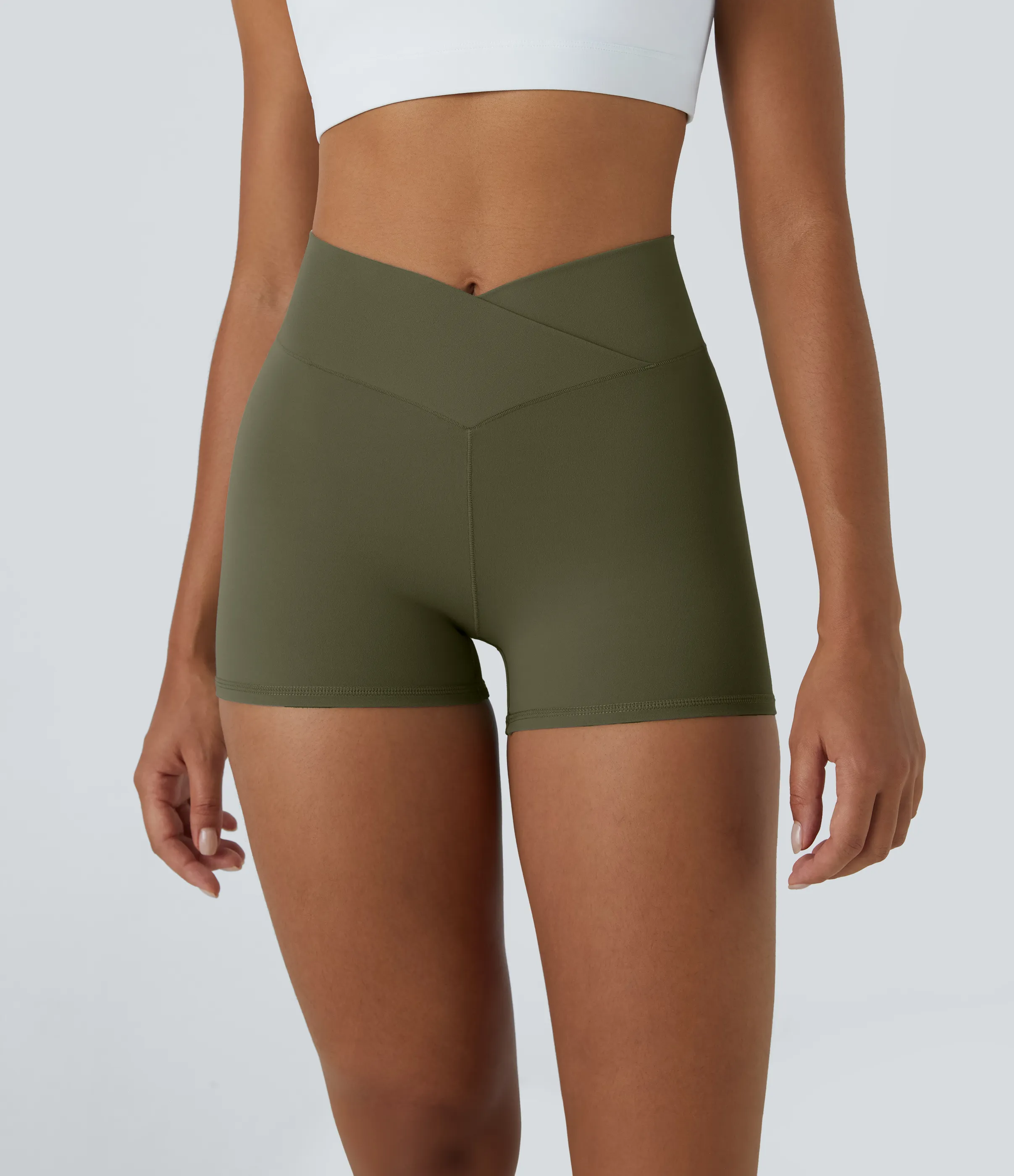 Halara Pantalón corto Softlyzero™ ciclistas yoga liso cruzado tiro alto 7.5cm - Grass Grey Green - L sold by Halara