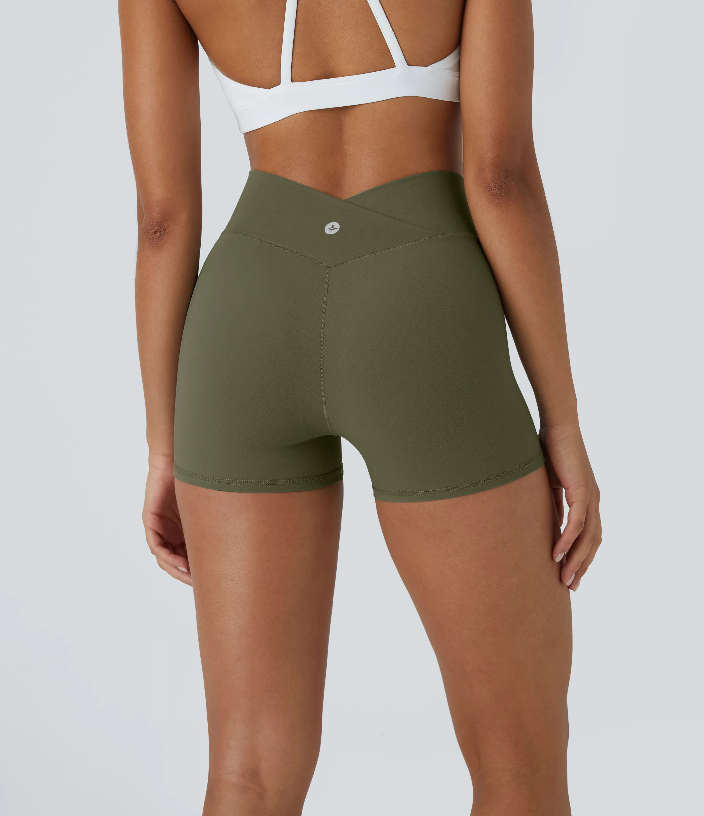 Halara Pantalón corto Softlyzero™ ciclistas yoga liso cruzado tiro alto 7.5cm - Grass Grey Green - L sold by Halara product image thumbnail 3