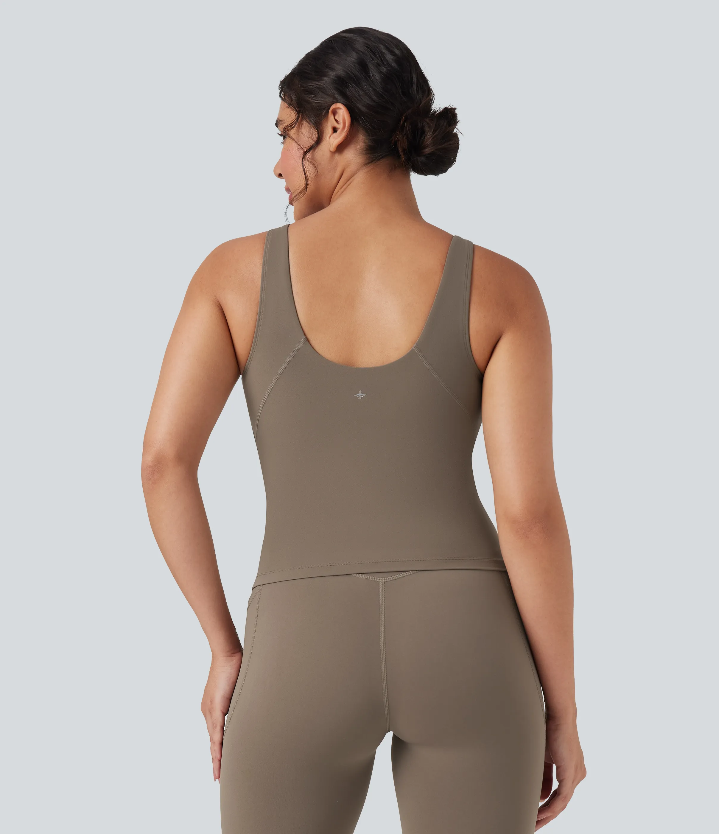 Halara Camiseta de yoga Halara UltraSculpt™ con escote en V profundo y espalda redondeada - Dawn Brown - M sold by Halara product image thumbnail 3