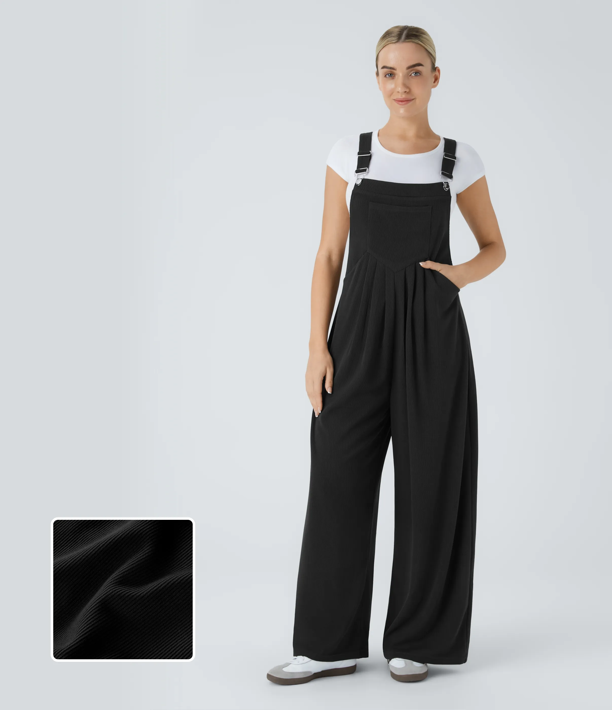 Halara Mono plisado múltiple bolsillo correa ajustable acanalada - Black - M(regular) sold by Halara product image thumbnail 2