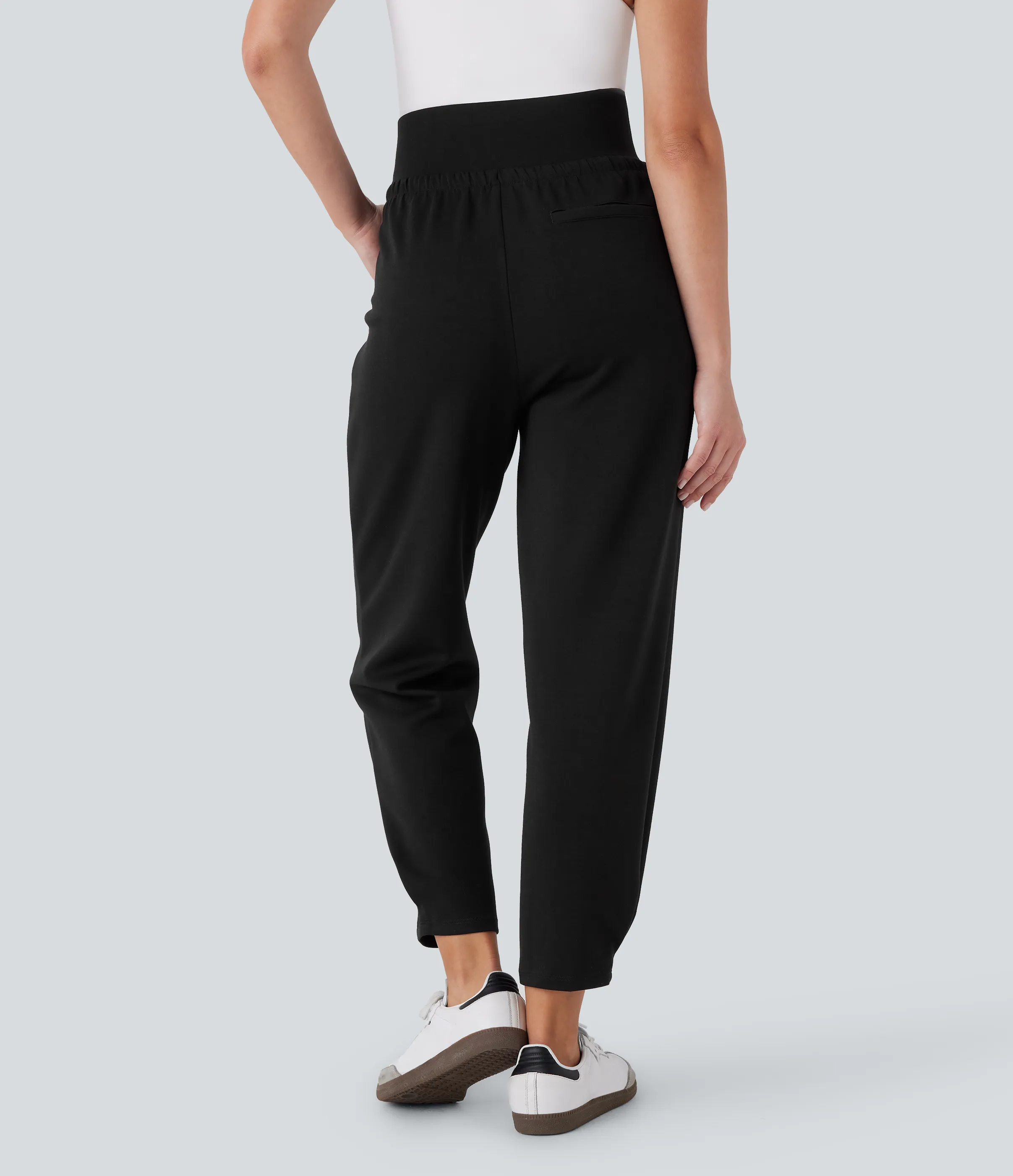 Halara Pantalón viaje ajustado tiro alto múltiple bolsillo cordón ajustable - Black - XS(regular) sold by Halara product image thumbnail 3