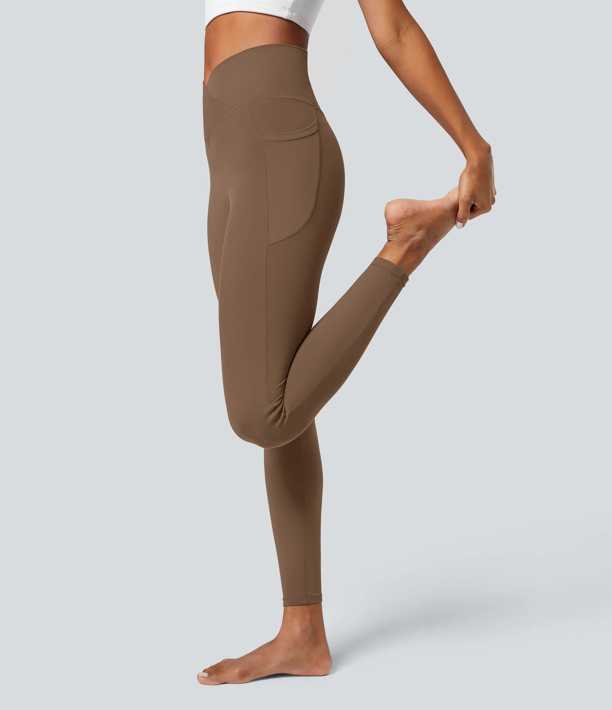 Halara Leggings Softlyzero™ liso bolsillo cruzado - Muted Brown - S(7/8) sold by Halara product image thumbnail 4