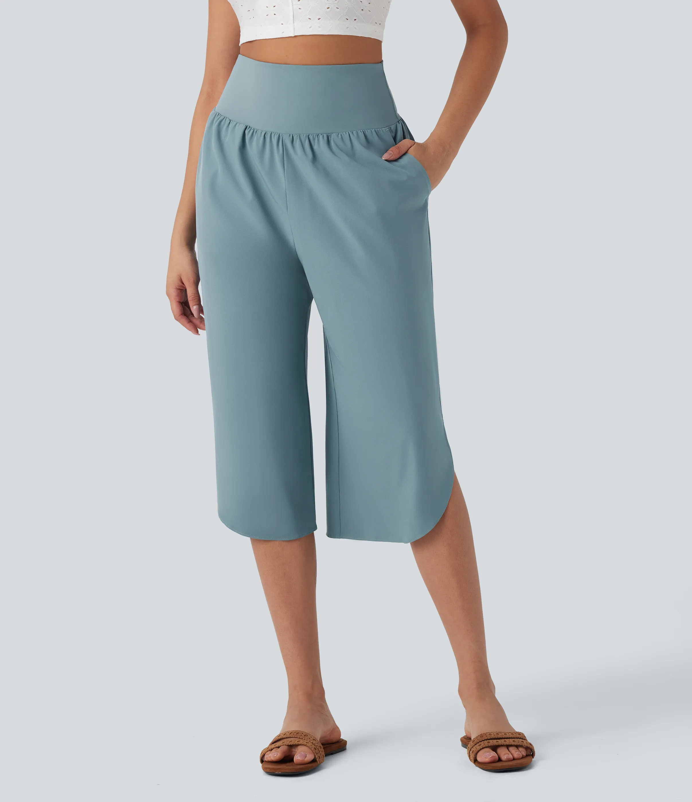Halara Pantalón Breezeful™ SoCinched Capri Resort tiro alto control abdomen dobladillo dividido secado rápido bolsillo lateral - Stone Blue - M sold by Halara product image thumbnail 4