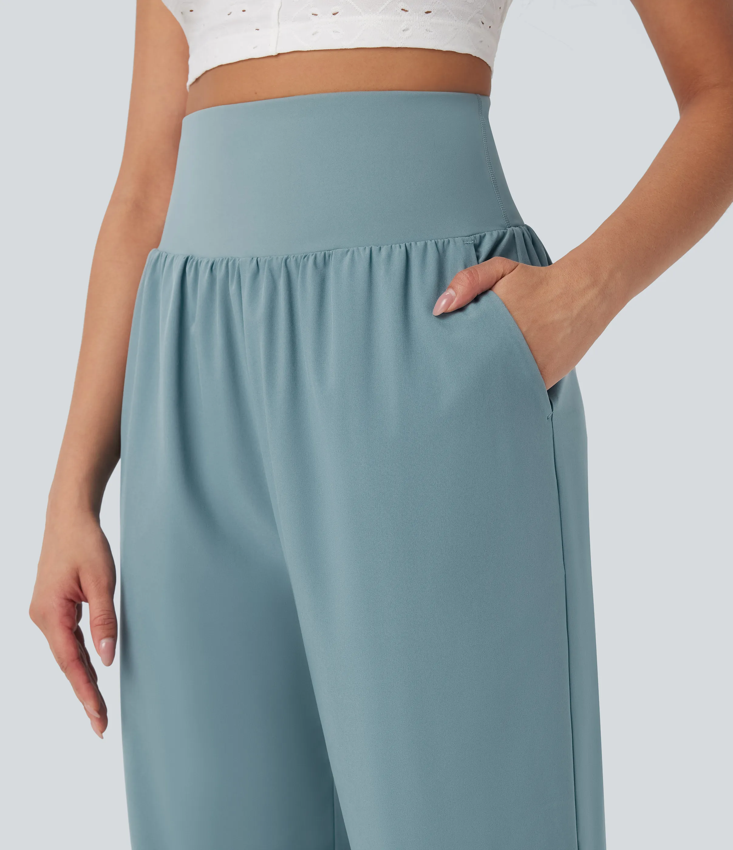 Halara Pantalón Breezeful™ SoCinched Capri Resort tiro alto control abdomen dobladillo dividido secado rápido bolsillo lateral - Stone Blue - M sold by Halara product image thumbnail 5