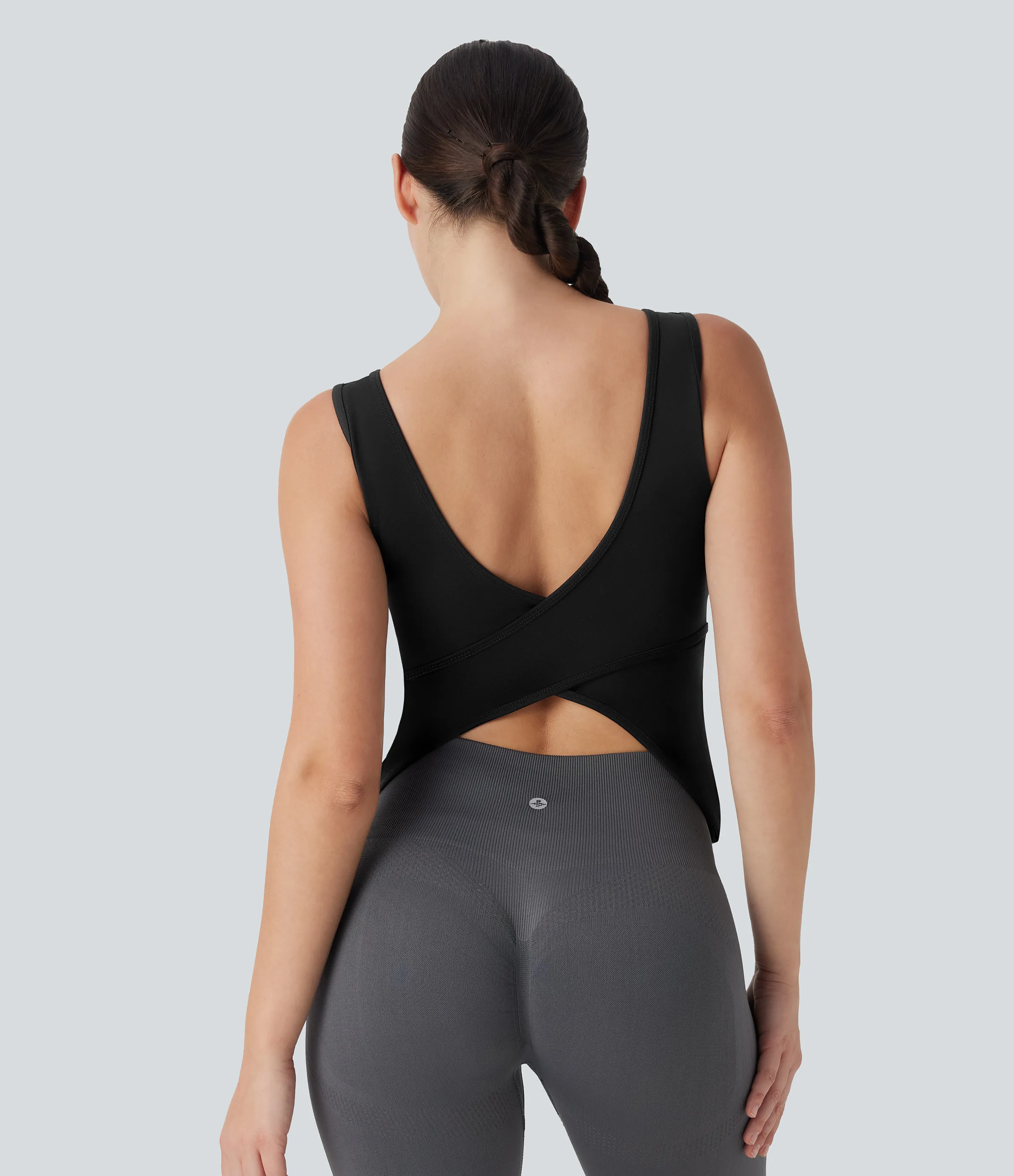 Halara Top de yoga cruzado con escote en U con largo extra en copas D-F - Black - L(Long) sold by Halara product image thumbnail 4