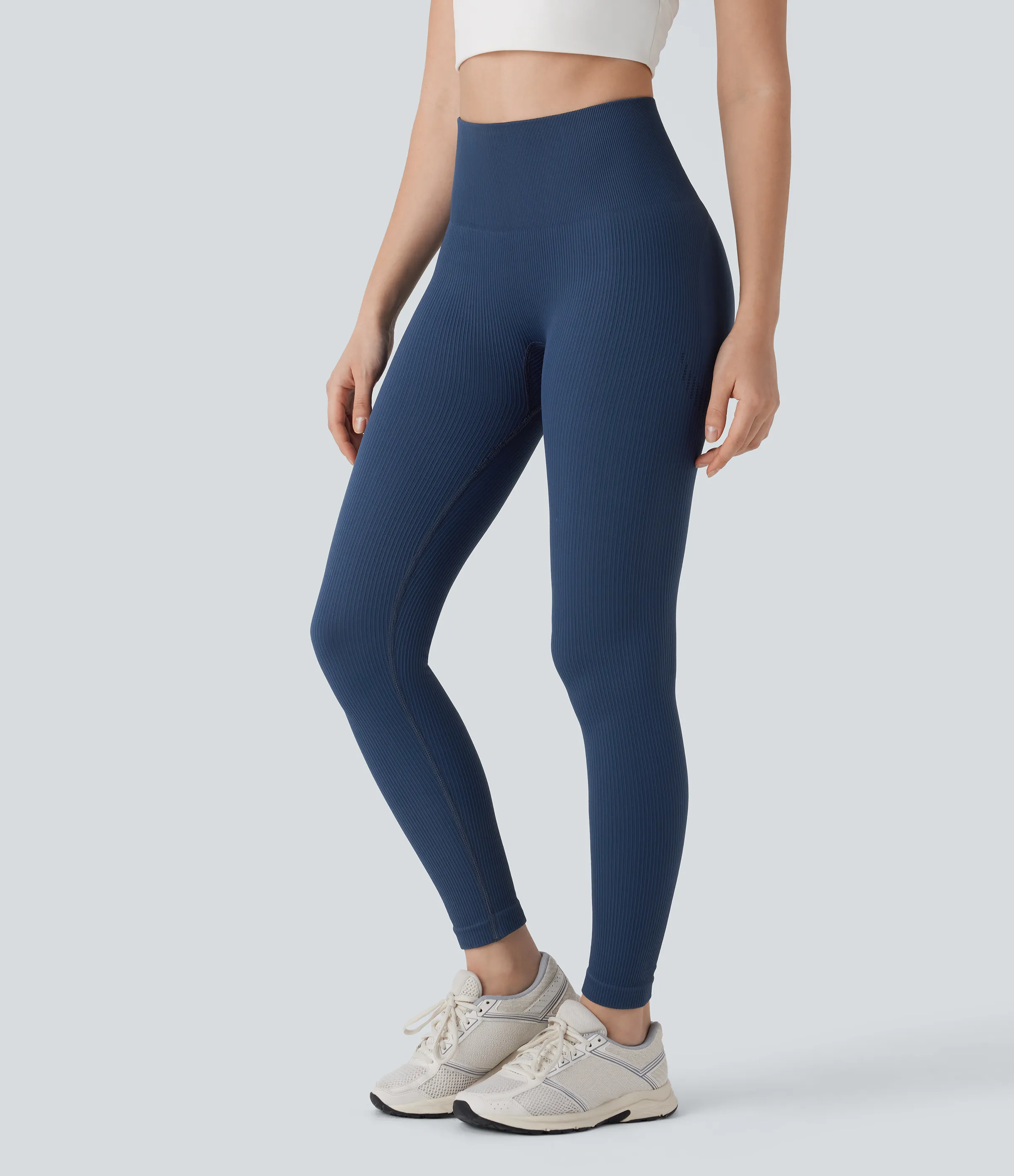Halara Leggings yoga tiro alto control abdomen realce glúteo 7/8 sin costura - Peacoat - M(7/8) sold by Halara product image thumbnail 4