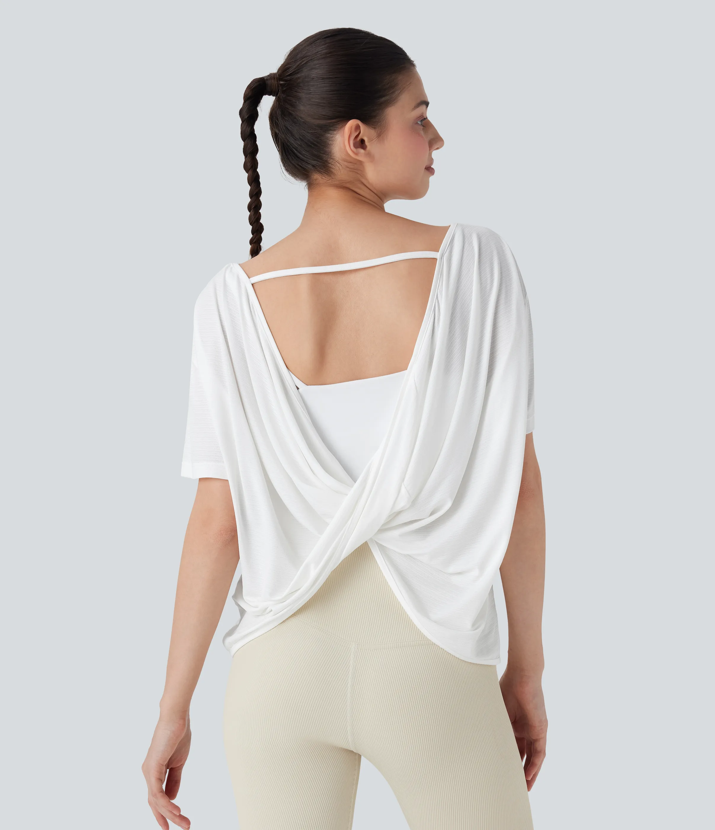 Halara Top deportivo de manga corta para yoga con espalda descubierta cruzada - White - M sold by Halara
