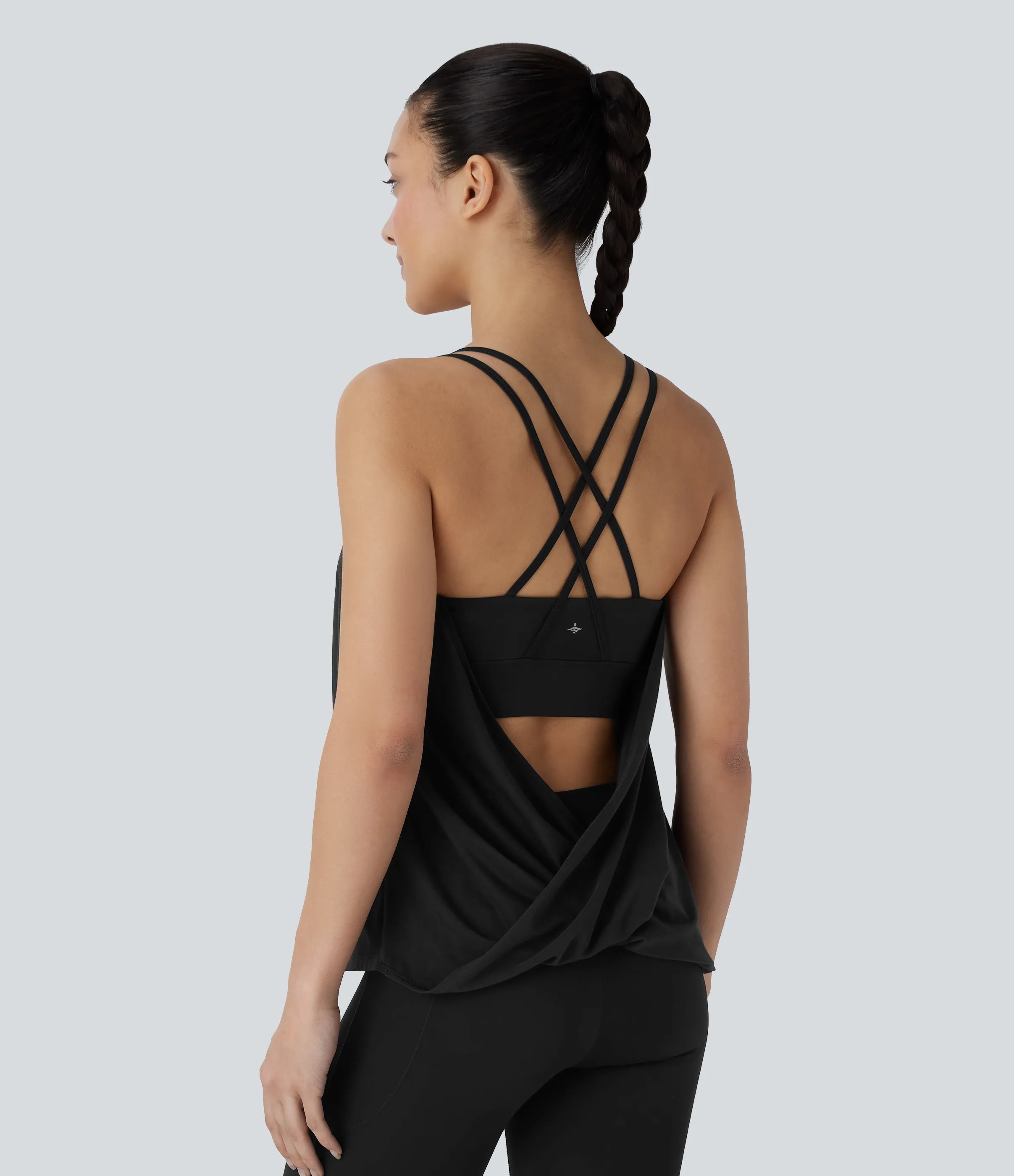 Halara Top yoga secado rápido tirante doble plisado cruzado espalda - Black - M sold by Halara product image thumbnail 5