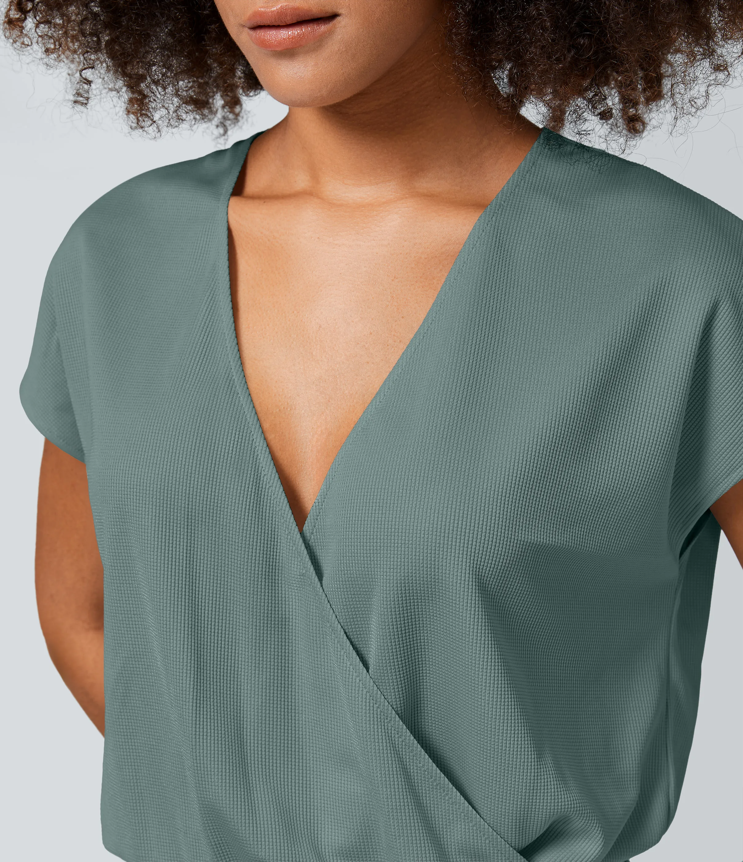 Halara Mono cuello V manga corta bolsillo lateral plisado pierna ancha - Bronze Stone Green - XS(regular) sold by Halara product image thumbnail 5