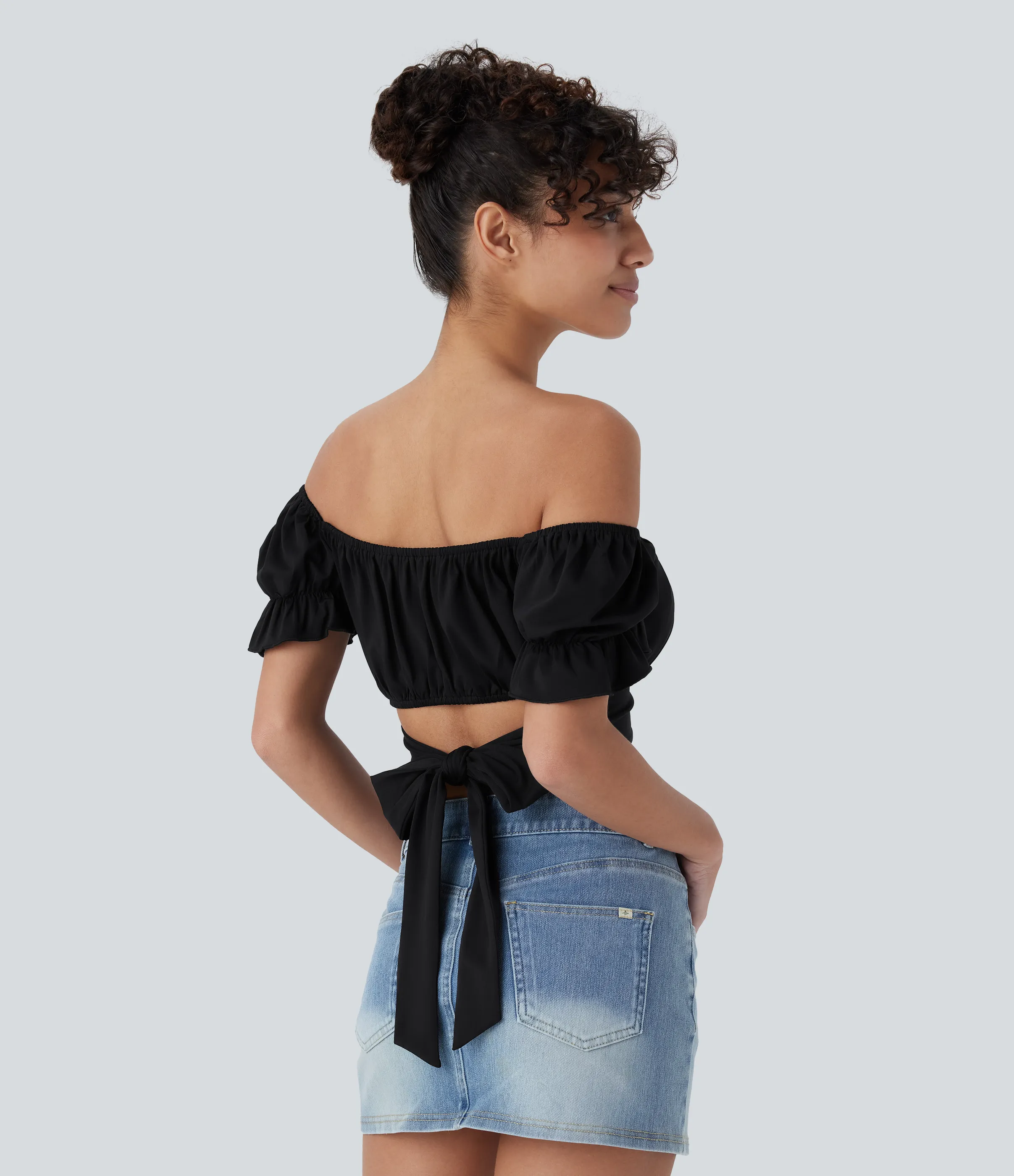 Halara Top corto espalda cruzada manga abullonada - Black - L sold by Halara product image thumbnail 3