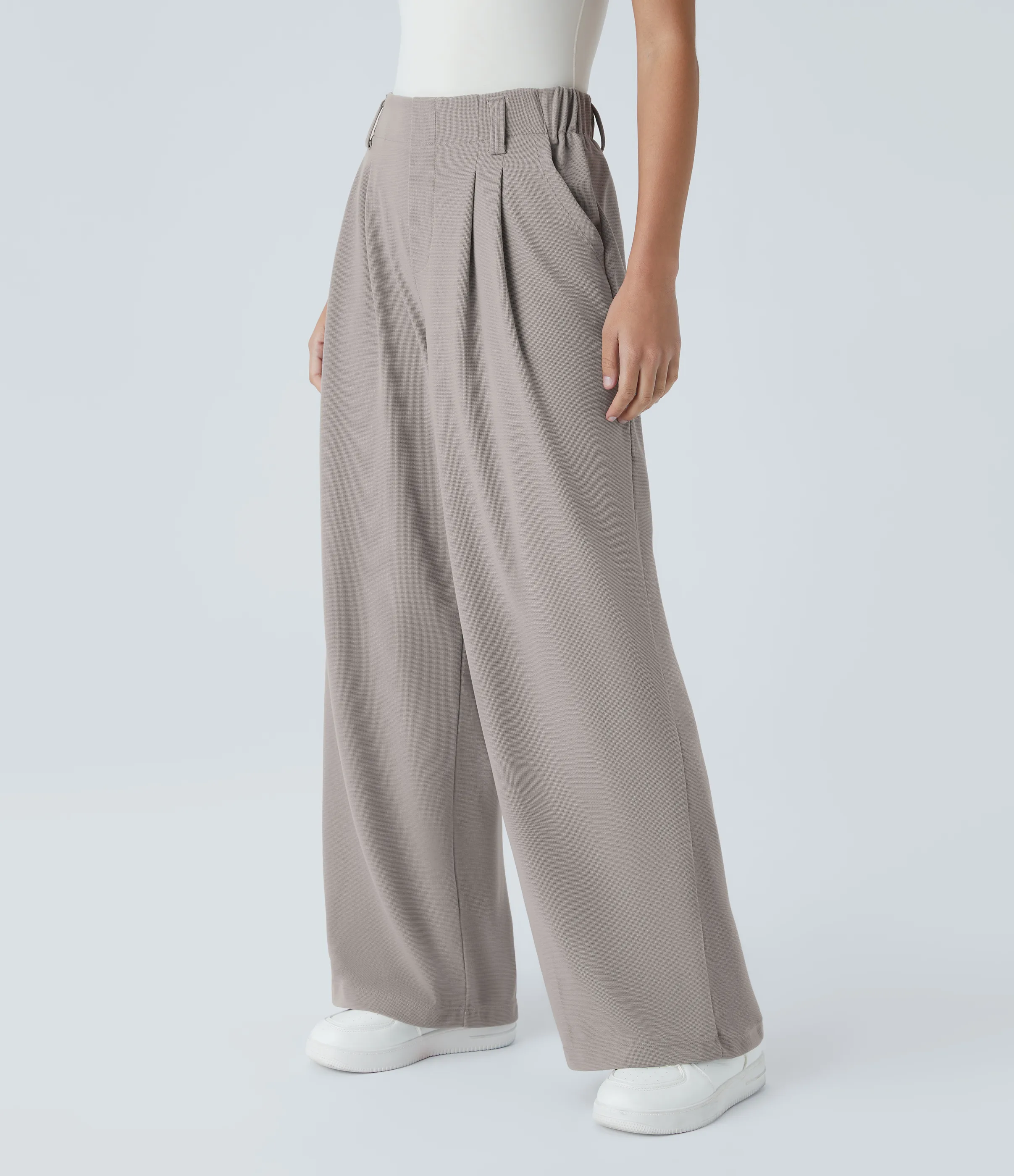 Halara Pantalones Halara Flex™ de oficina anchos plisados de tiro alto con bolsillos en tela tipo gofre - Mink Ash - S(tall) sold by Halara product image thumbnail 4