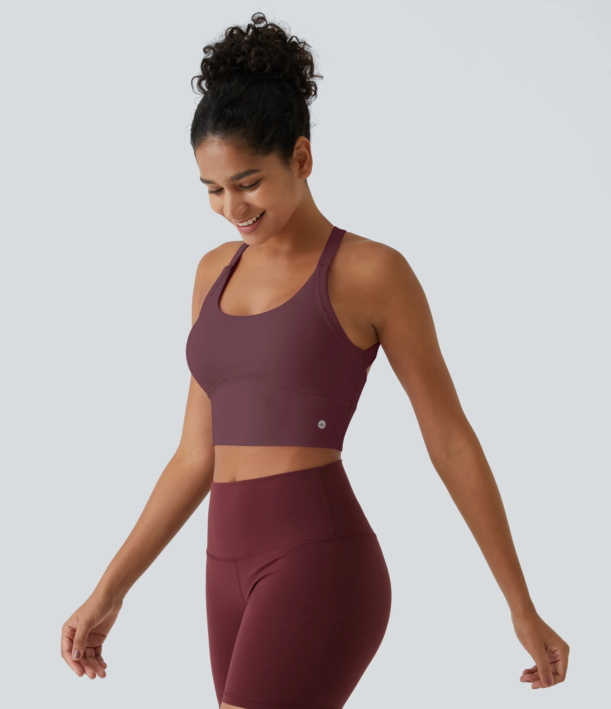 Halara Top corto de yoga SoftlyZero™ Plush afelpado con abertura en copas D-F - Red Mahogany - S sold by Halara product image thumbnail 4