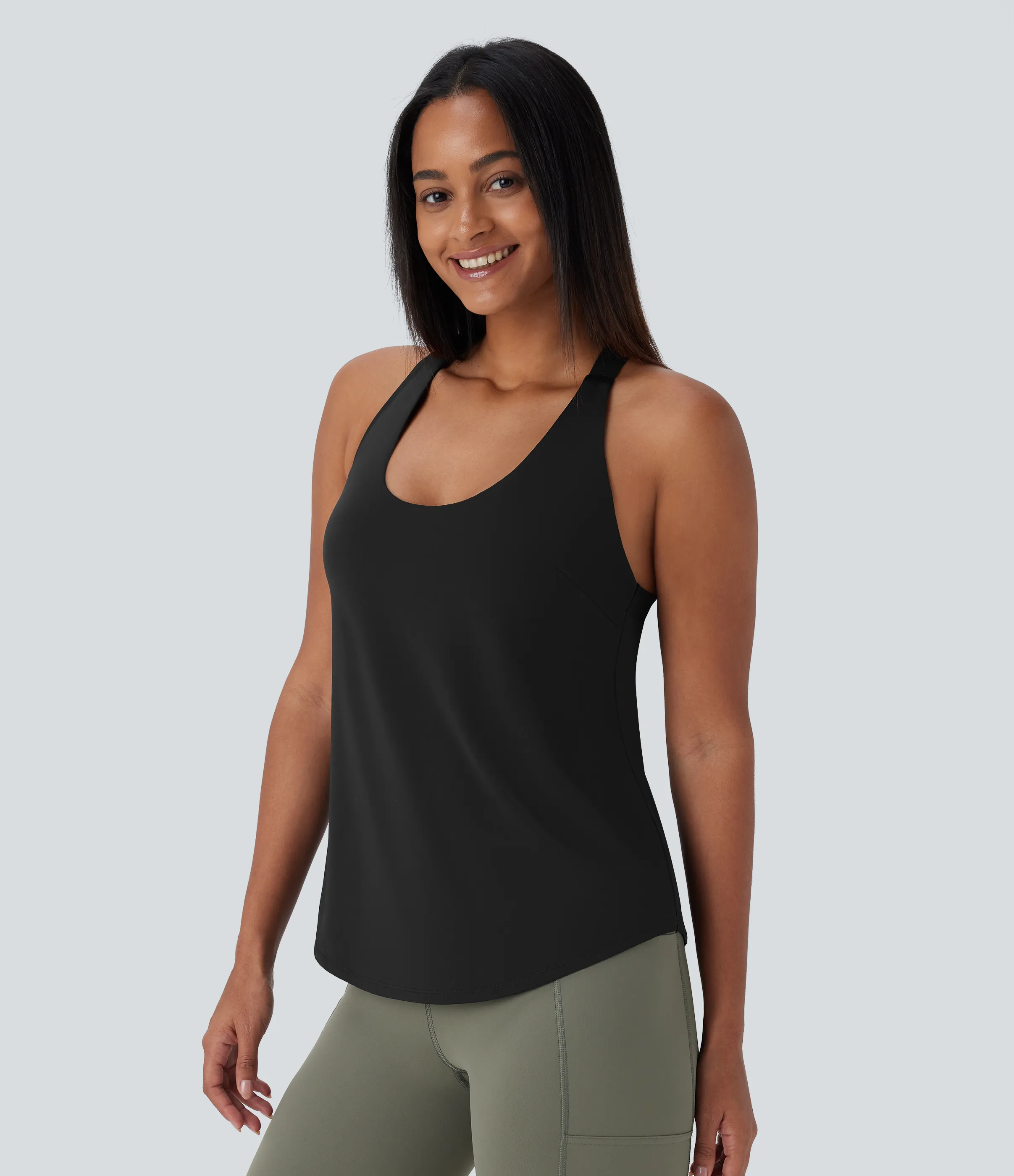 Halara Camiseta yoga sin mangas cuello U sin espalda entrecruzada dobladillo curvo tacto fresco - UPF50+ - Black - XL sold by Halara product image thumbnail 4