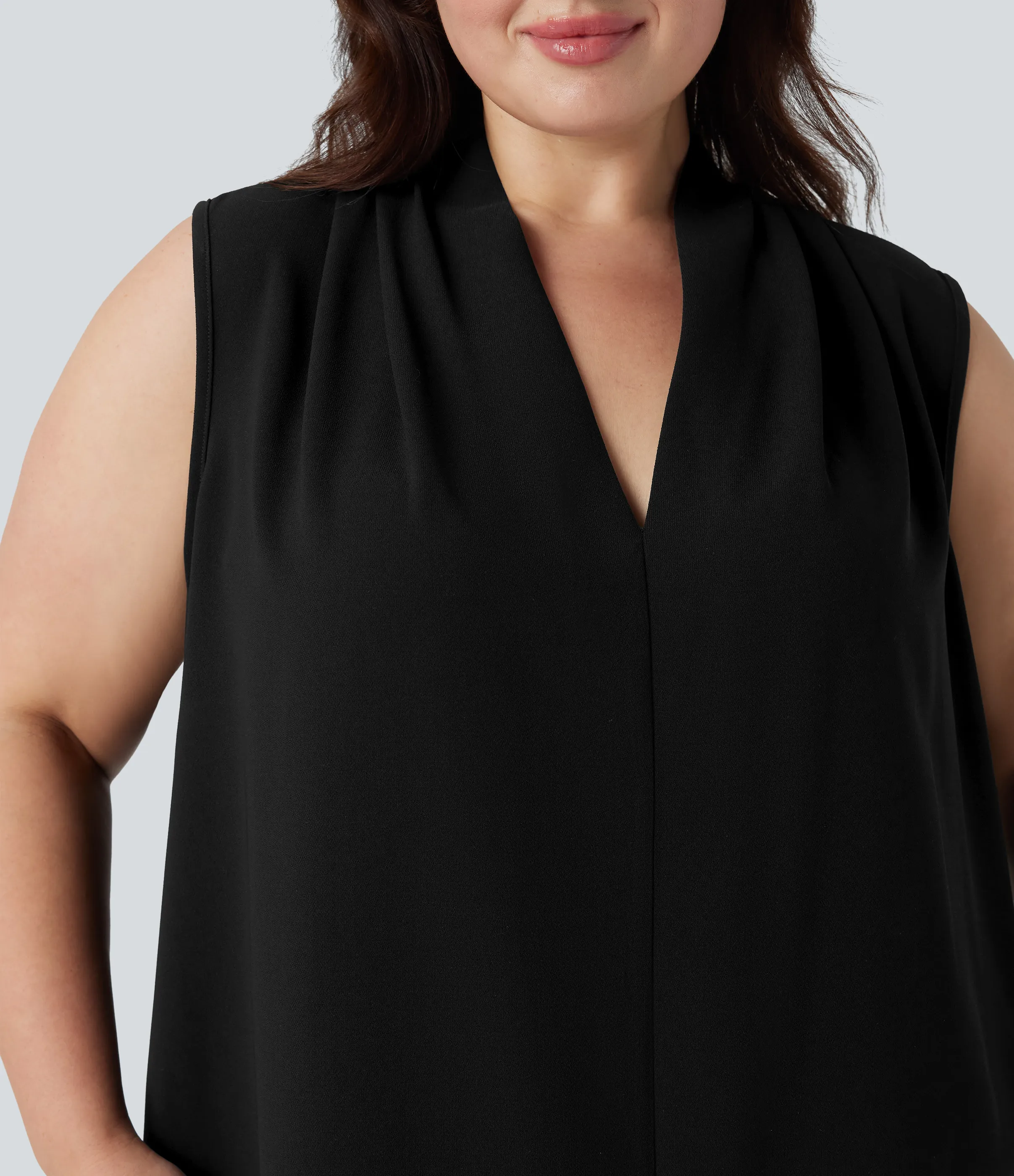 Halara Blusa de oficina sin mangas con cuello en V y tallas grandes - Black - 1X sold by Halara product image thumbnail 5