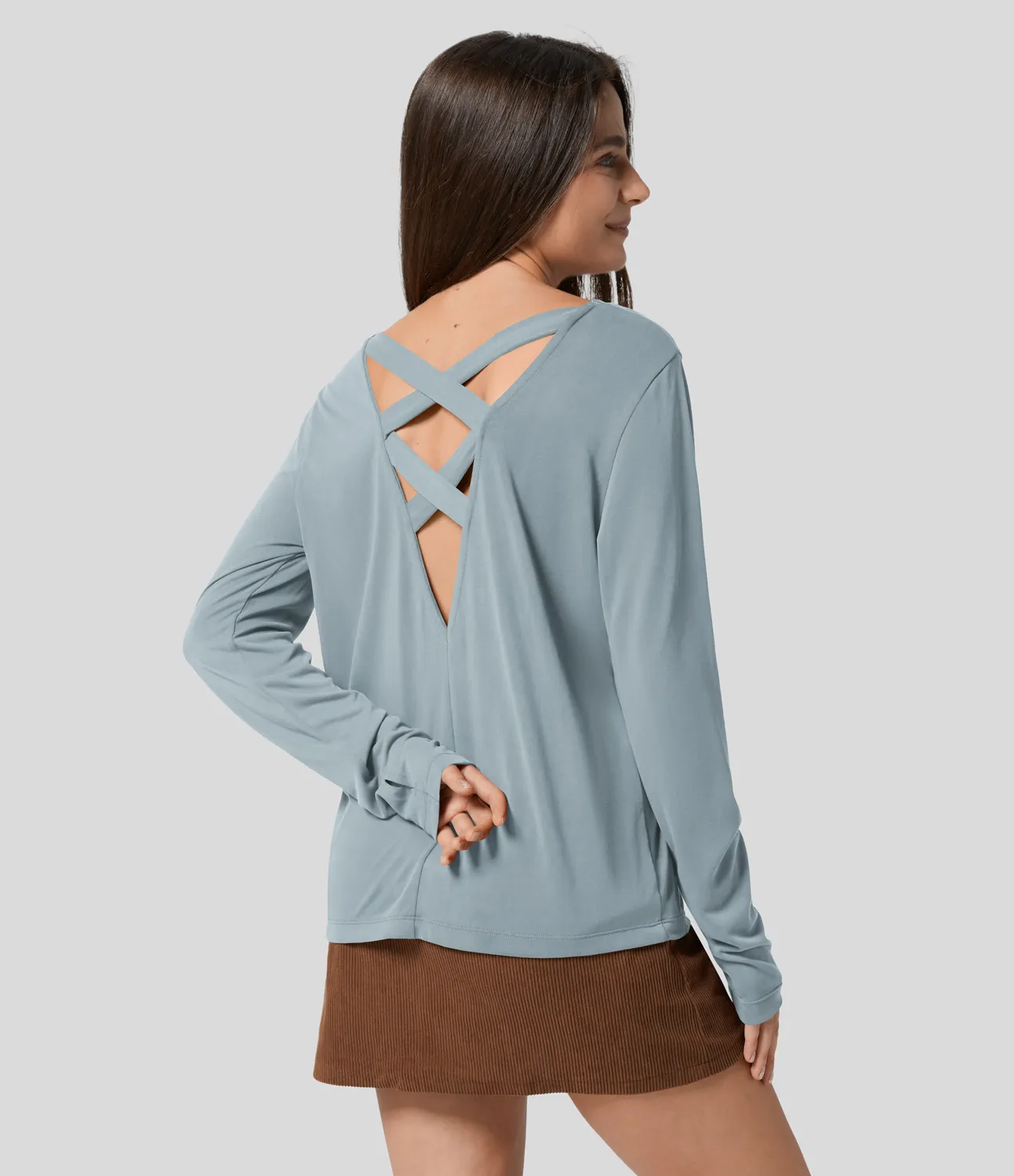 Halara Top deportivo yoga abertura pulgar abertura entrecruzada sin espalda - Ice Blue - XS sold by Halara product image thumbnail 3