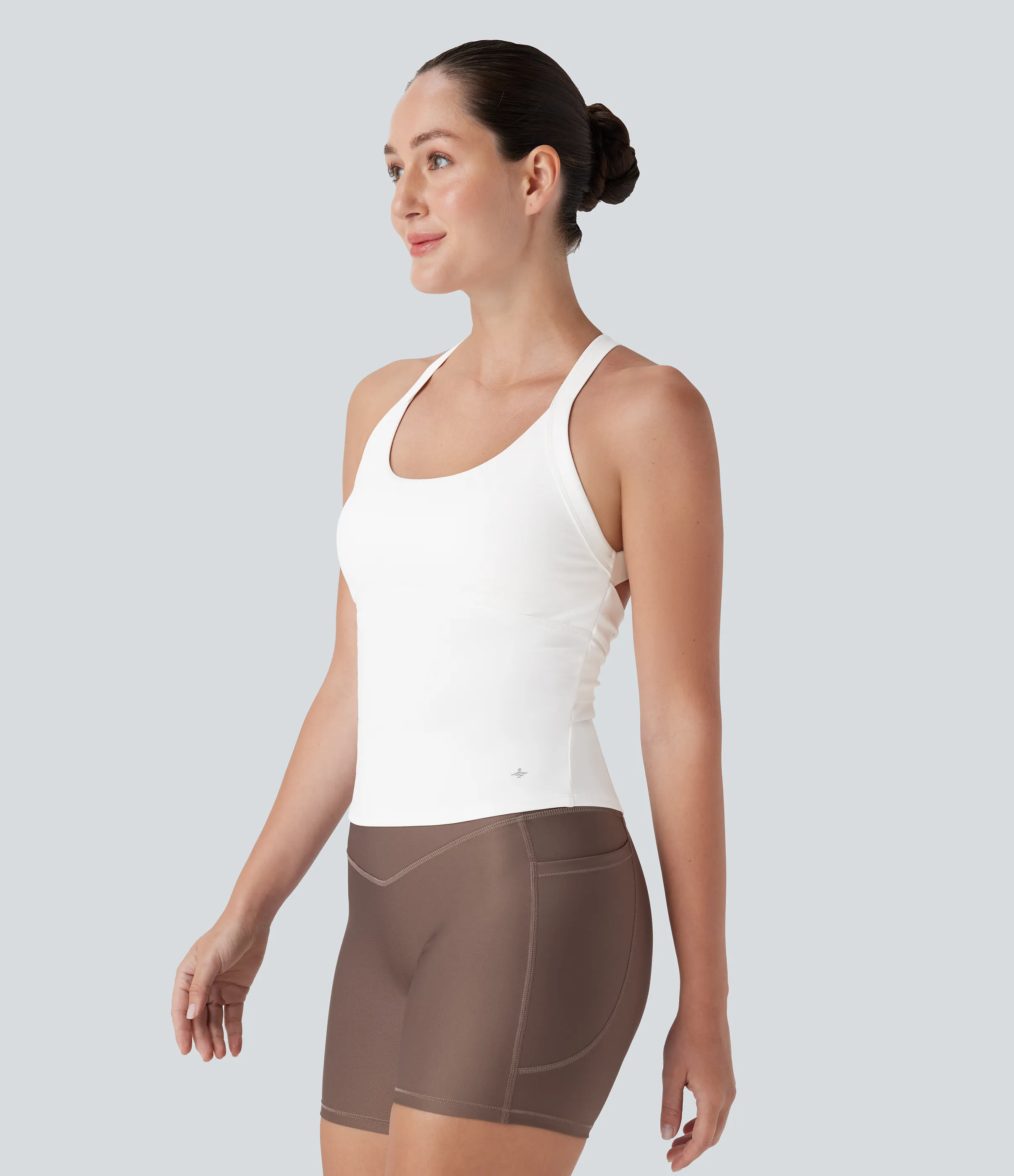 Halara Top de yoga SoftlyZero™ Plush afelpado con abertura en copas D-F - White - XL sold by Halara product image thumbnail 4