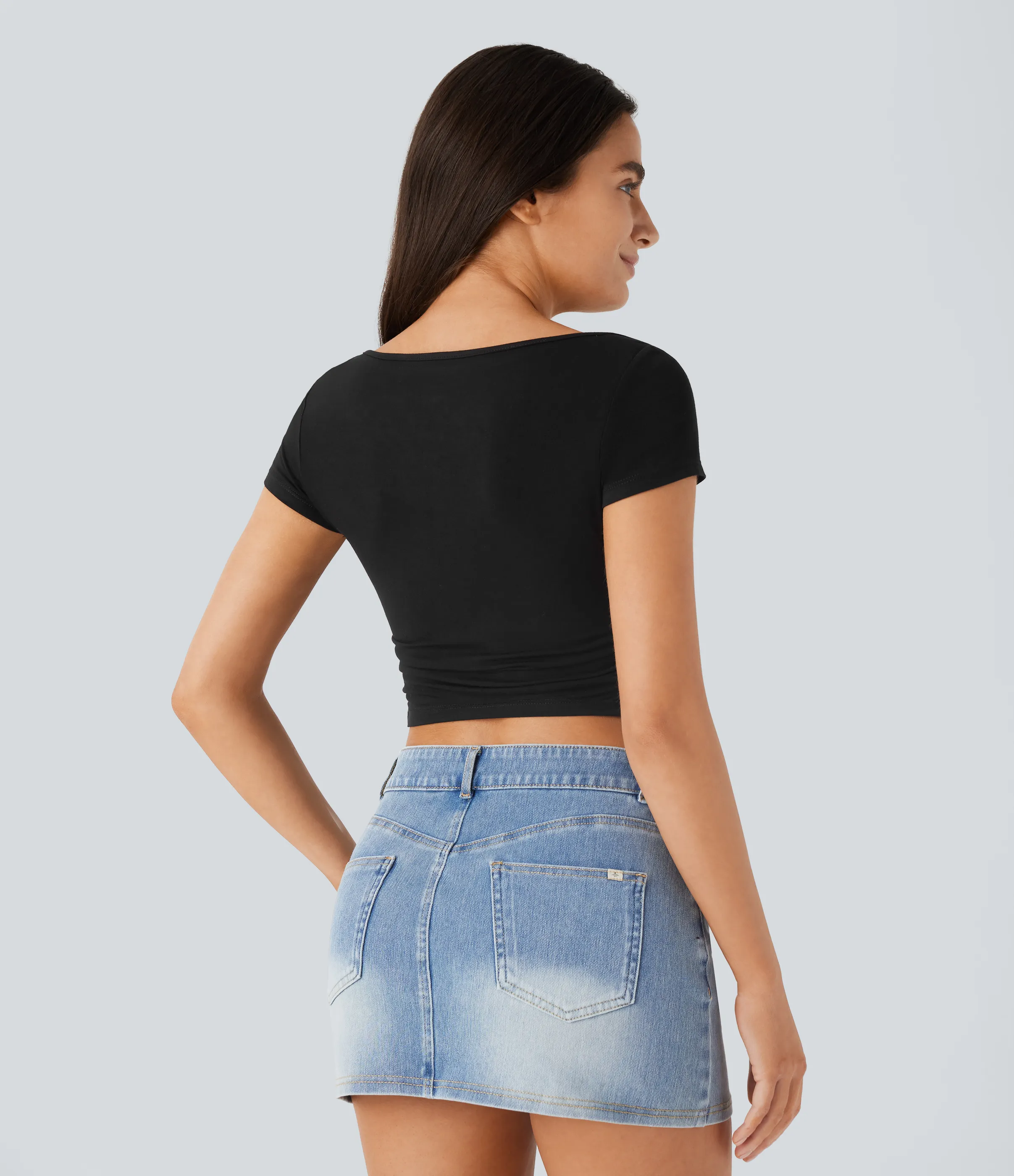 Halara Camiseta bebé cuello halter manga corta frunce - Black - XS sold by Halara product image thumbnail 3