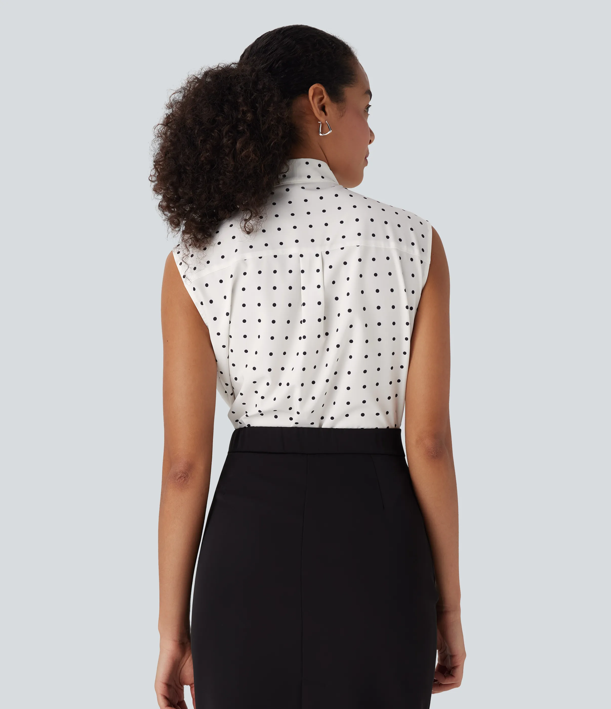 Halara Camisa de oficina sin mangas con lunares y lazo en la parte delantera - Black Polka - XL sold by Halara product image thumbnail 3