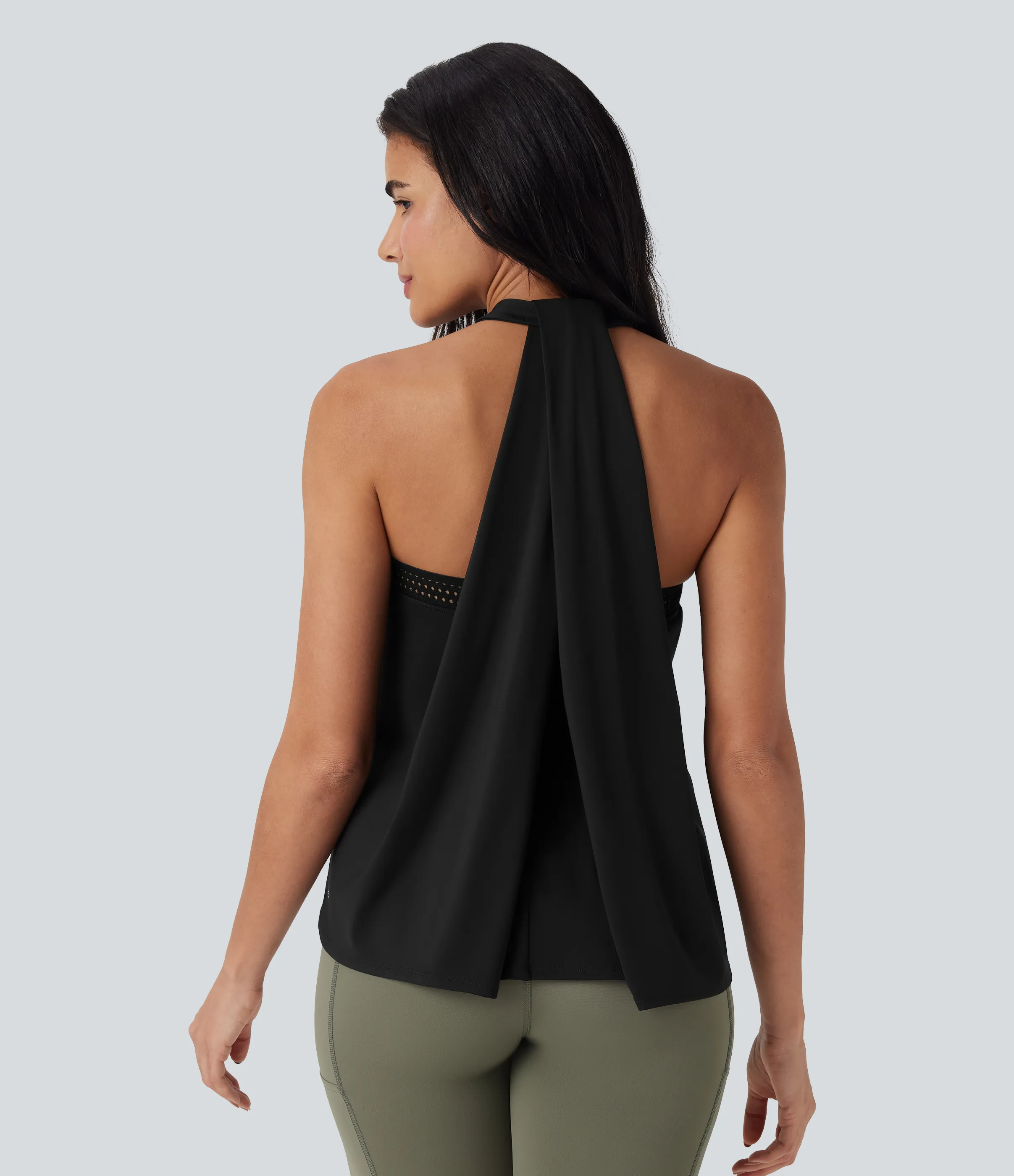 Halara Top de yoga Softlyzero™ Airy halter drapeado con espalda abierta y tacto fresco - UPF50+ - Black - XS sold by Halara