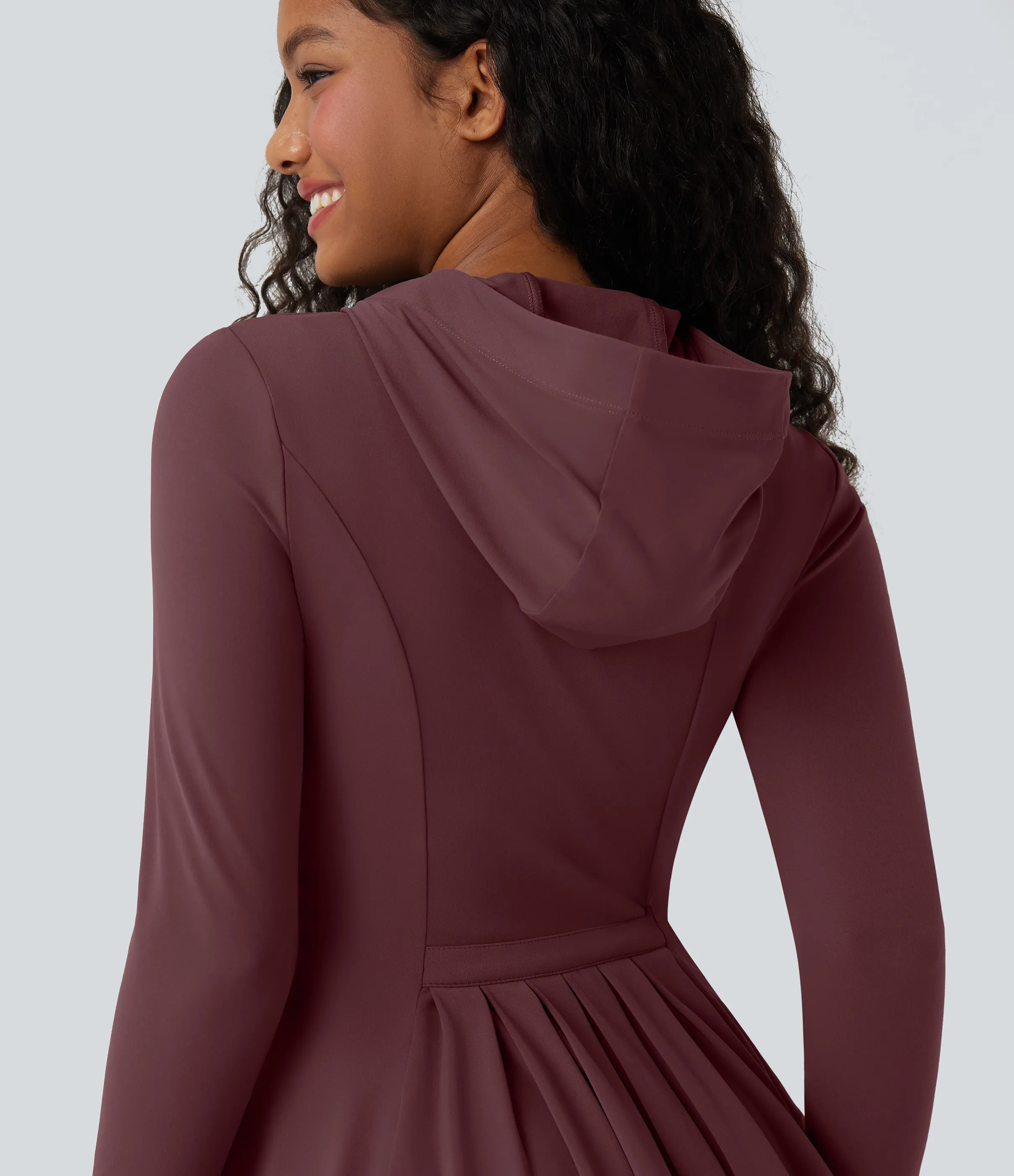 Halara Chamarra plisada SoftlyZero™ de manga larga con capucha y abertura para el pulgar con bolsillos - UPF50+ - Red Mahogany - L sold by Halara product image thumbnail 5